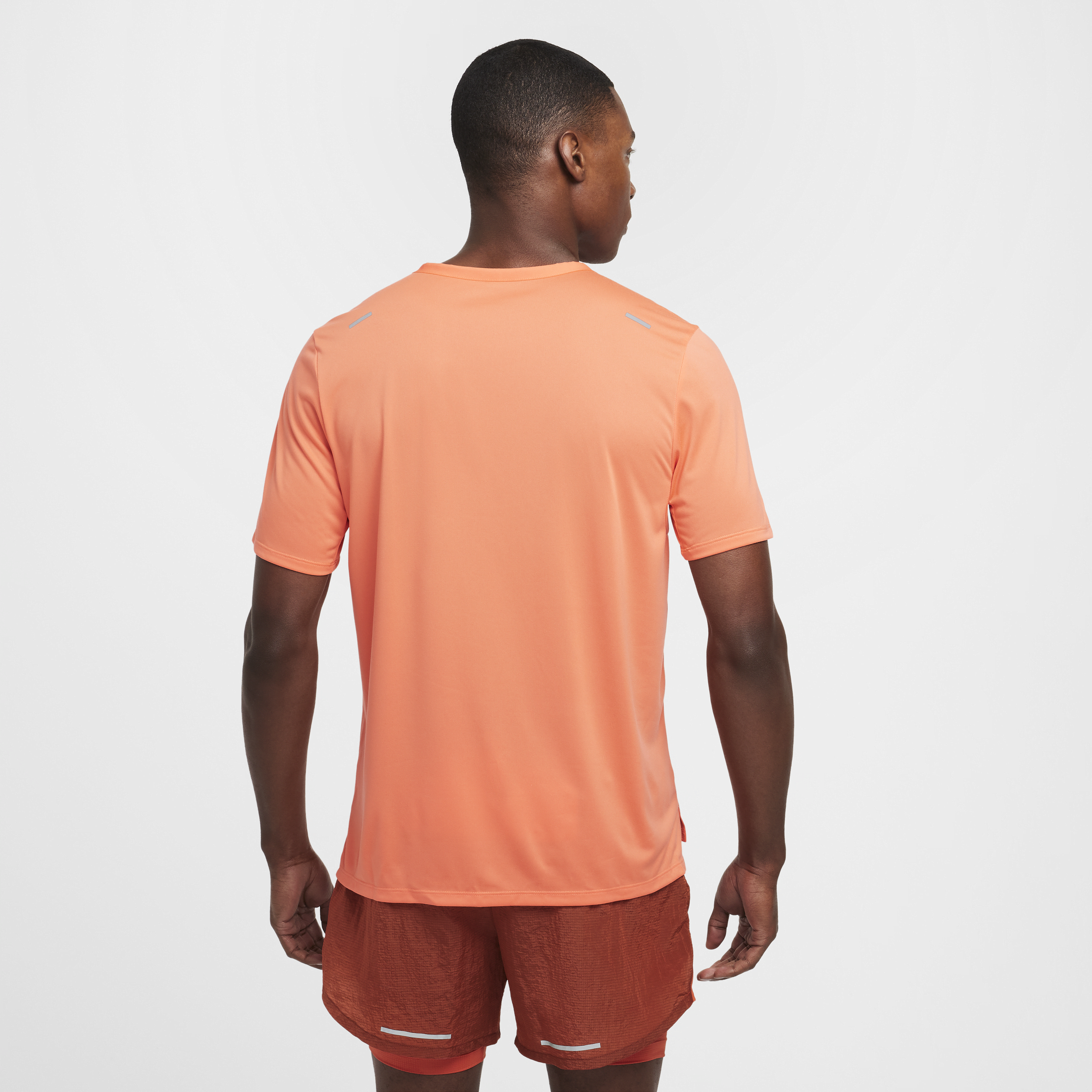 Haut de running à manches courtes Dri-FIT Nike Rise 365 pour homme - Rose