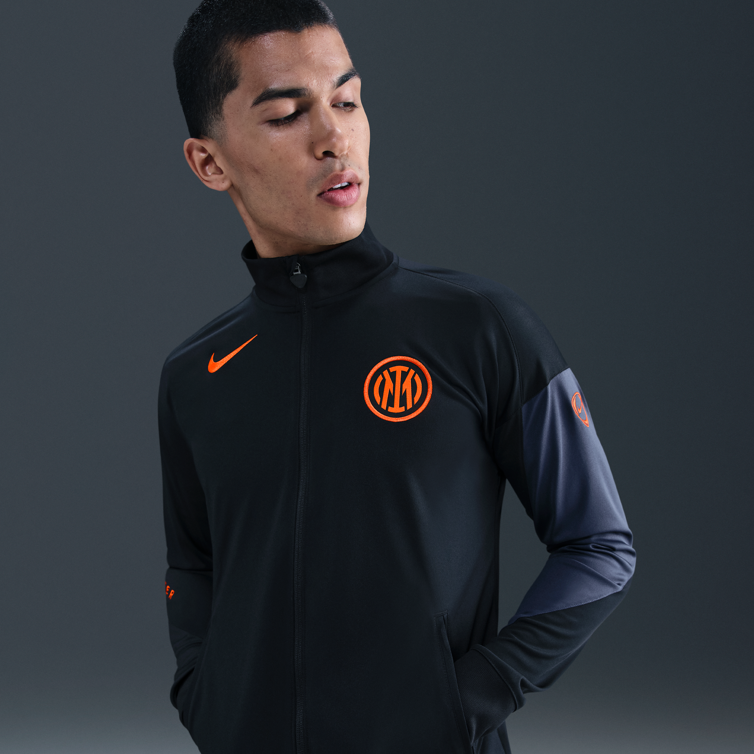 Thumbnail - Inter Mailand Strike Third Nike Dri-FIT Total 90 Fußball-Trainingsanzug aus Strickmaterial (Herren) - Schwarz
