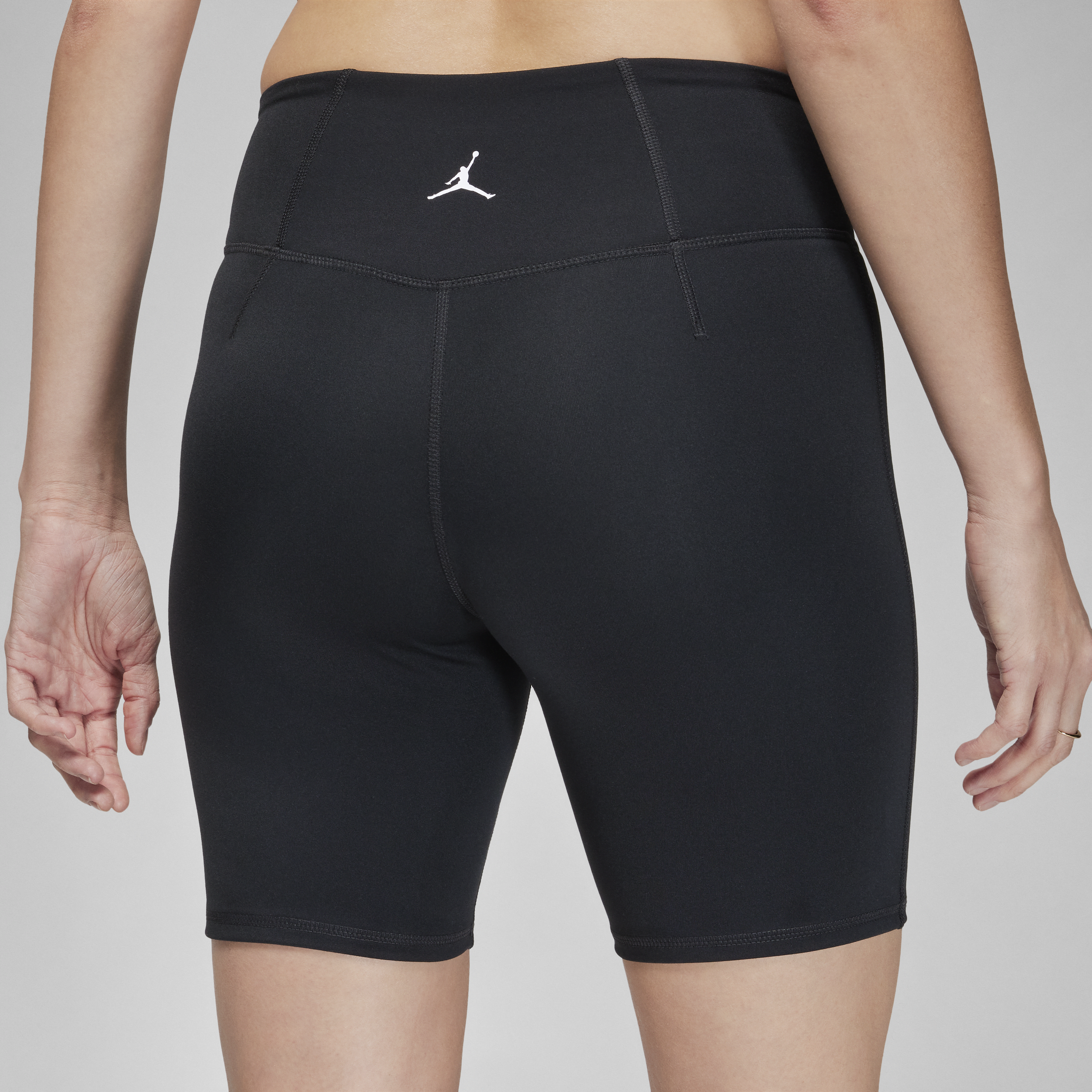 Jordan Sport bikeshorts met hoge taille voor dames (18 cm) Zwart