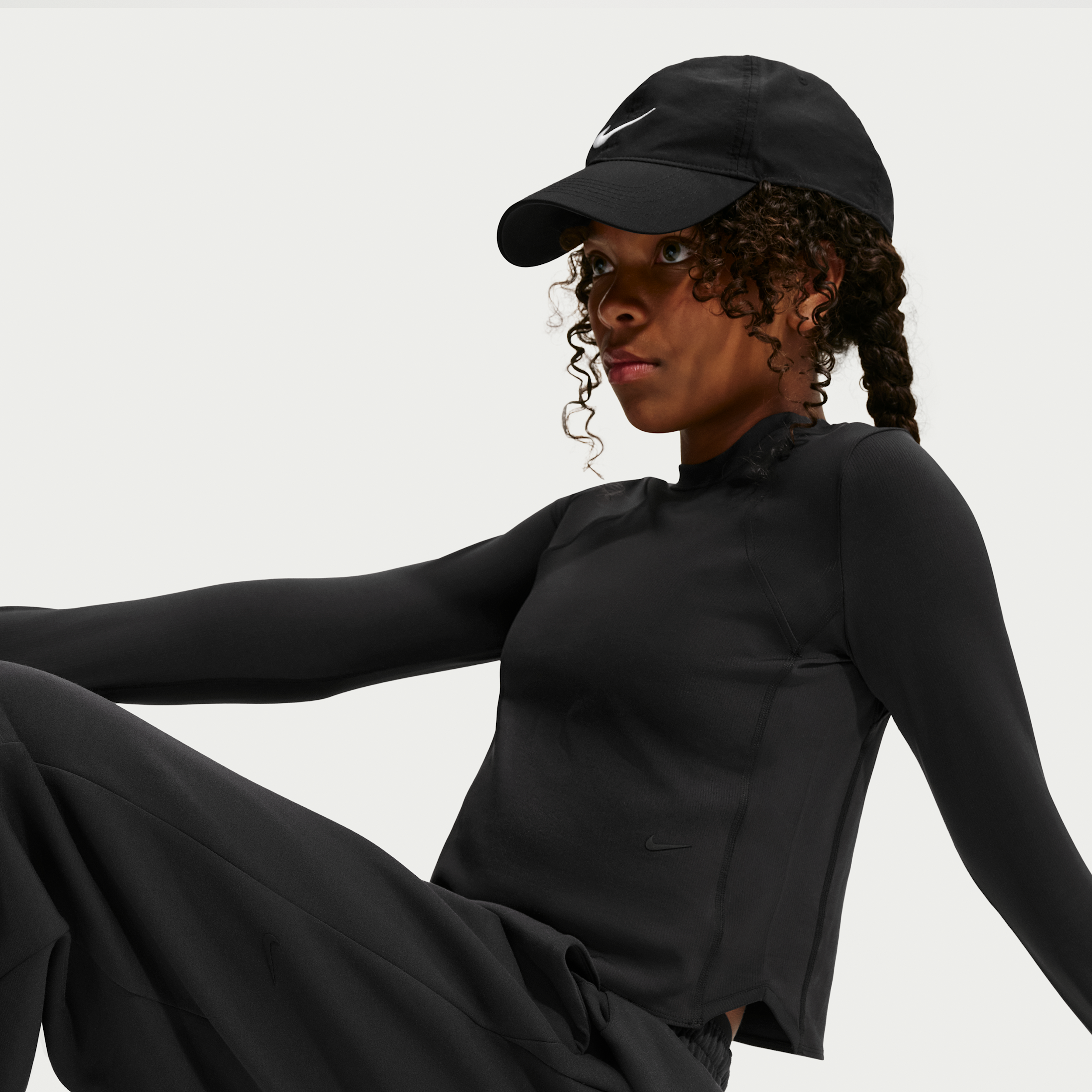 Thumbnail - Nike MAVN geripptes Longsleeve mit Dri-FIT-Technologie für Mädchen - Schwarz