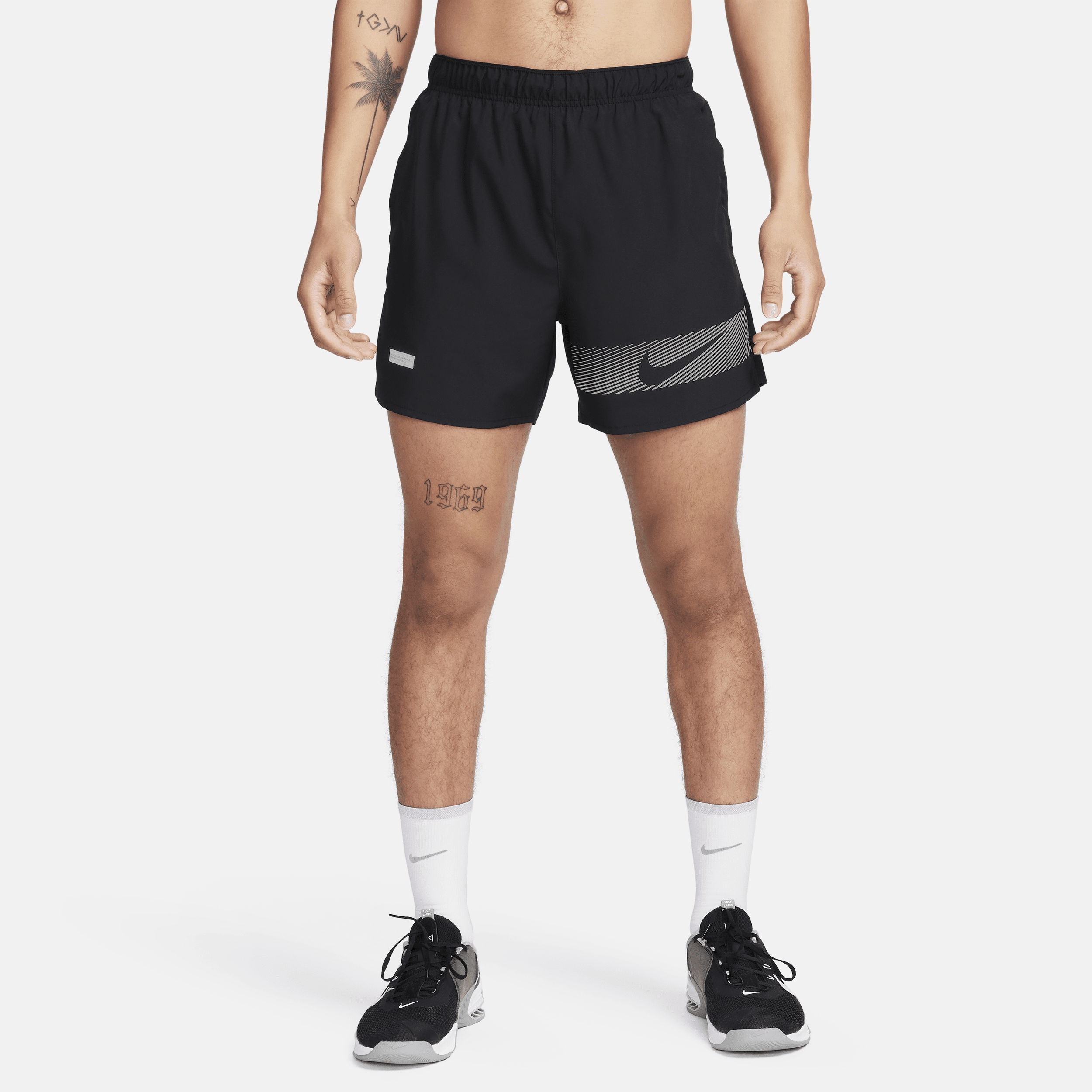 Nike Challenger Flash Dri-FIT hardloopshorts met binnenbroek voor heren (13 cm) Zwart
