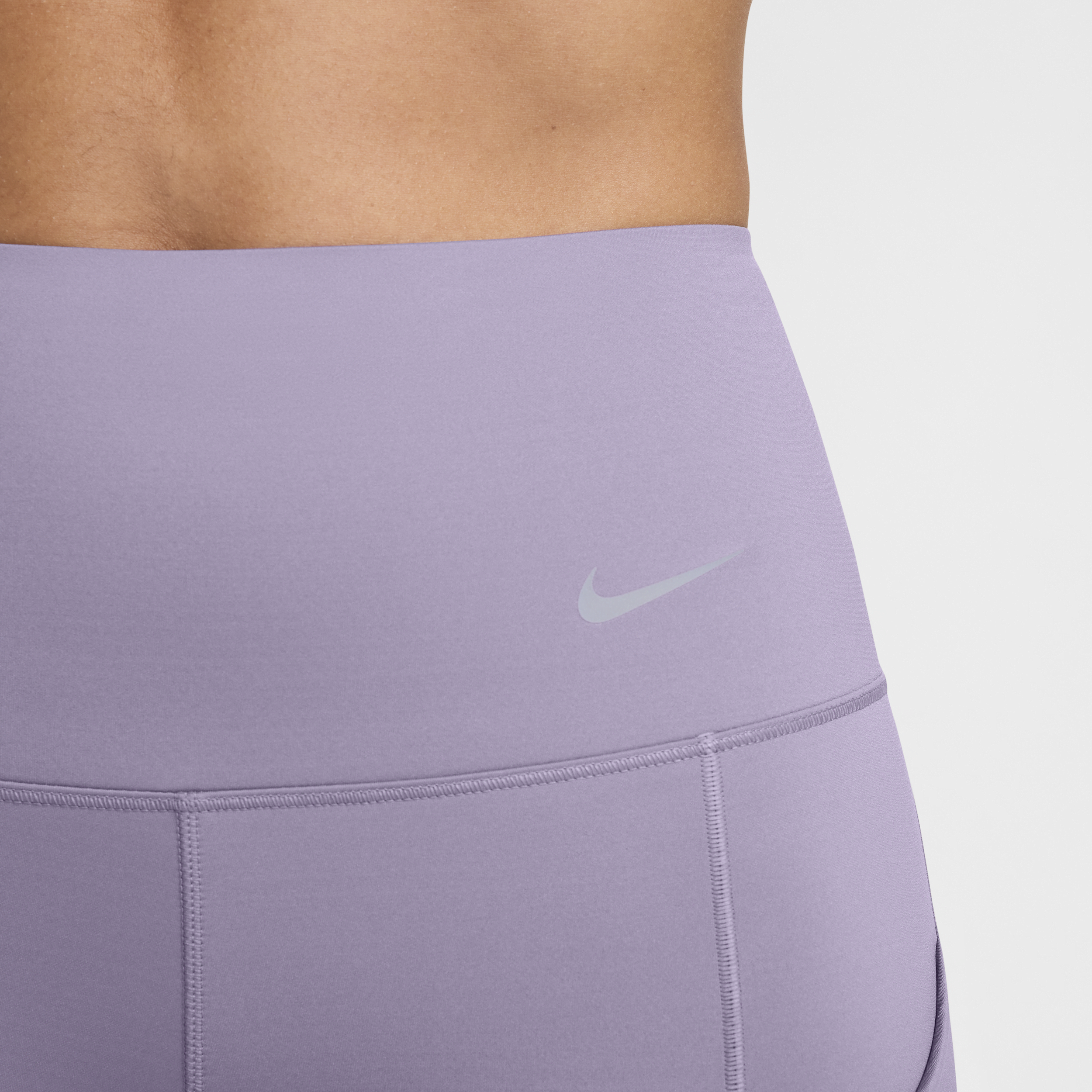 Nike Go Bikershorts met hoge taille zakken en complete ondersteuning voor dames (20 cm) Paars