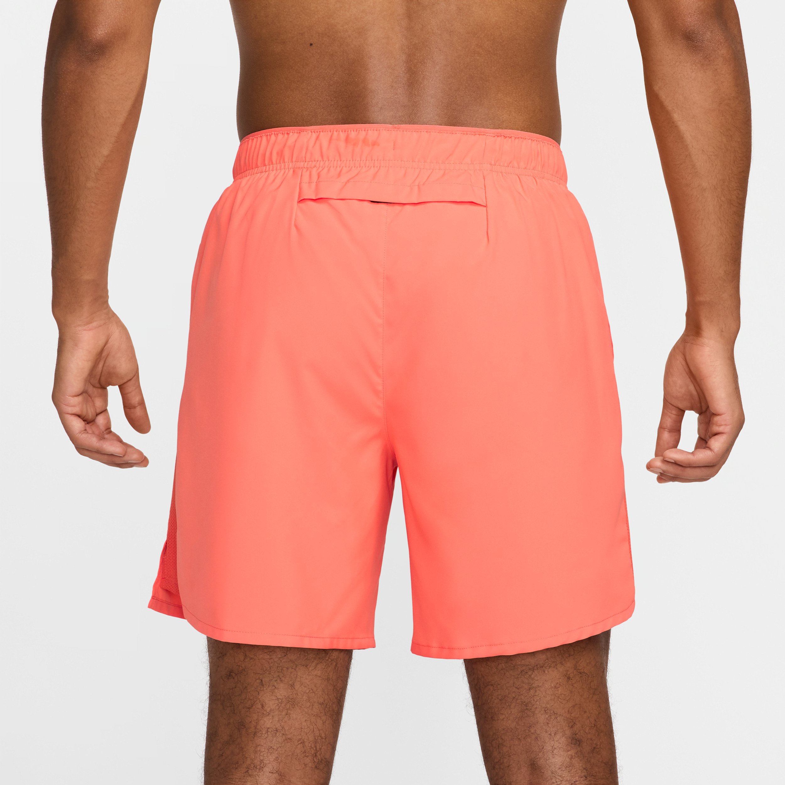 Short de running avec sous-short intégré 18 cm Dri-FIT Nike Challenger pour homme - Rose