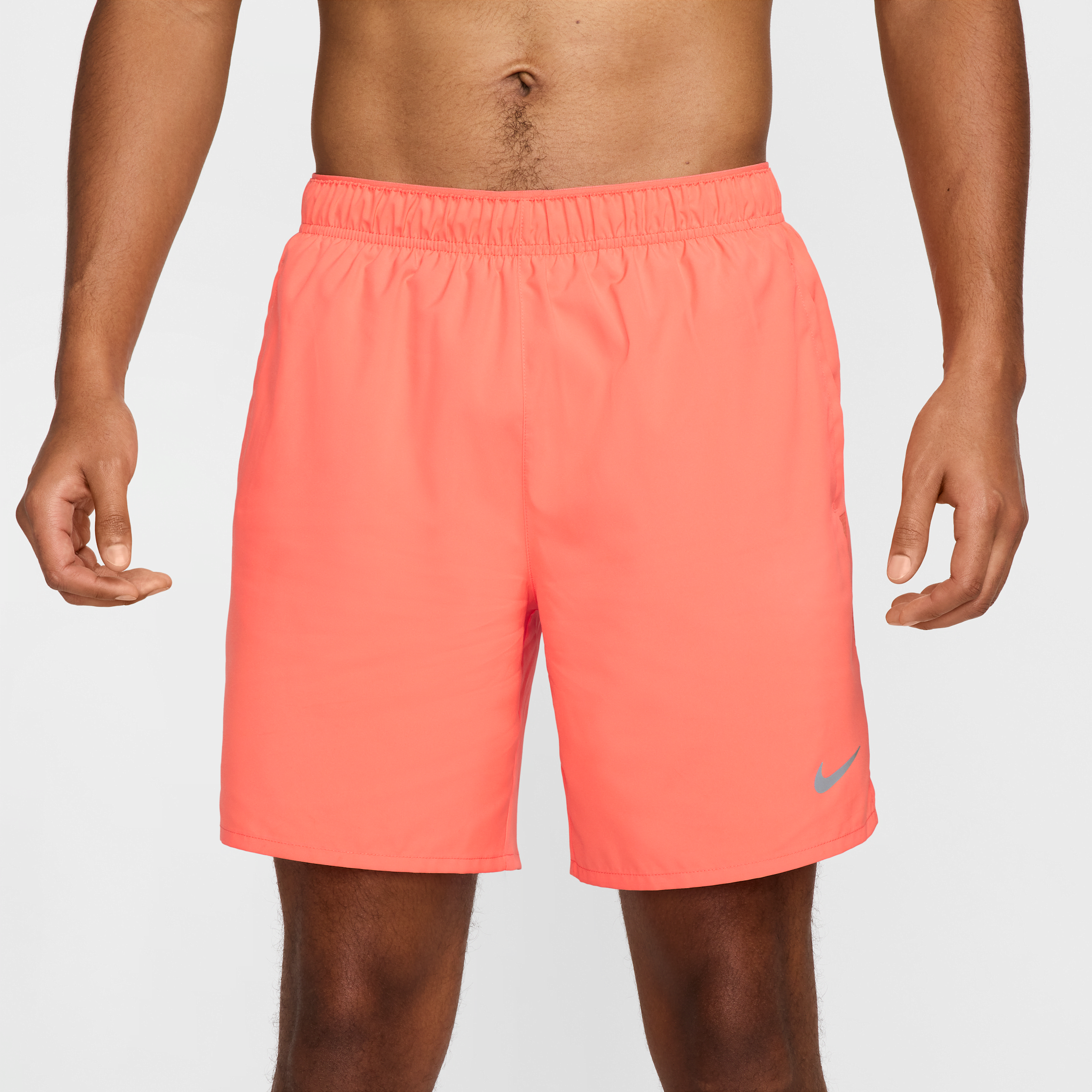 Short de running avec sous-short intégré 18 cm Dri-FIT Nike Challenger pour homme - Rose