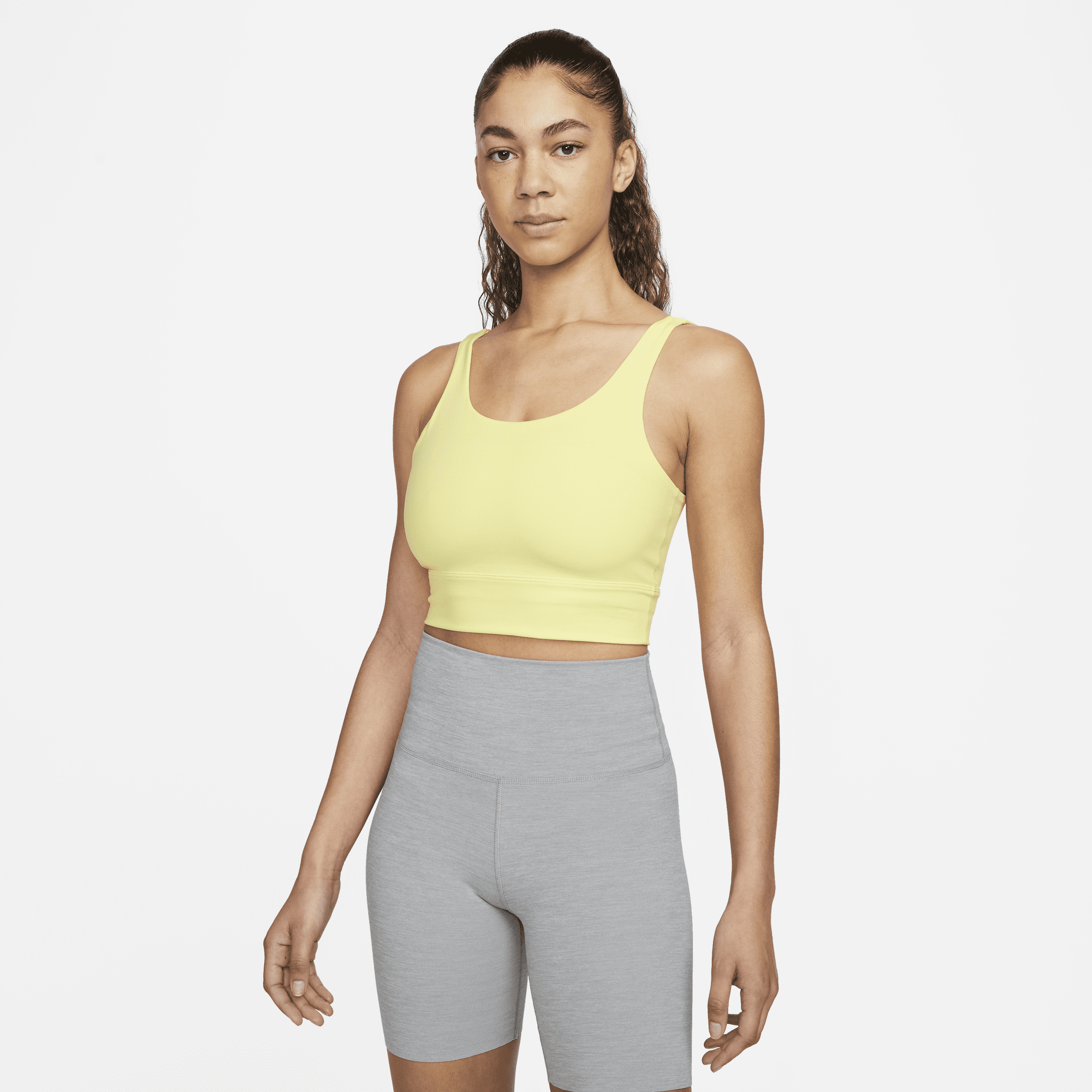 Damska krótka koszulka Infinalon Nike Yoga Luxe - Żółty