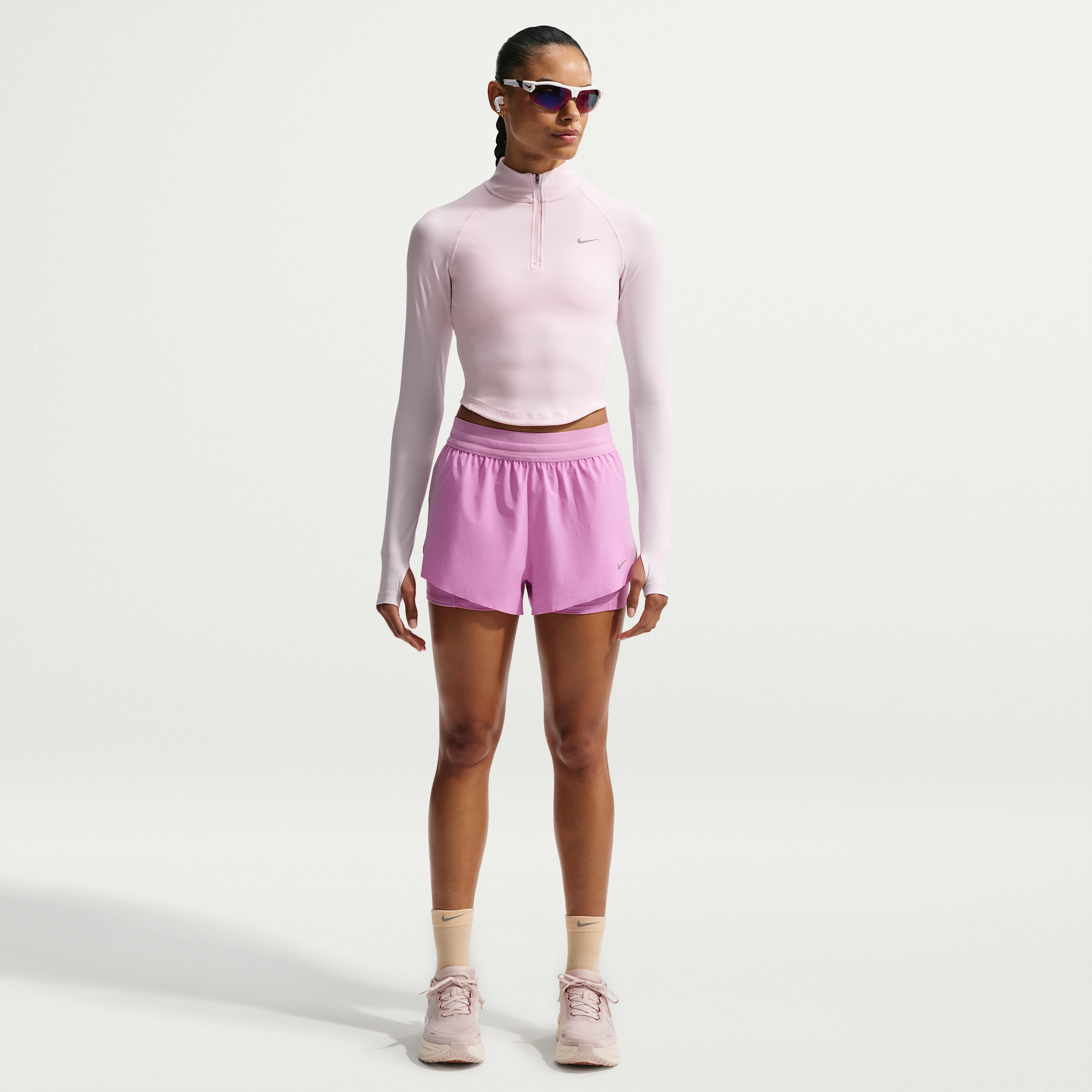 Shorts da running 2 in 1 a vita media Dri-FIT 8 cm Nike Swift – Donna - Viola