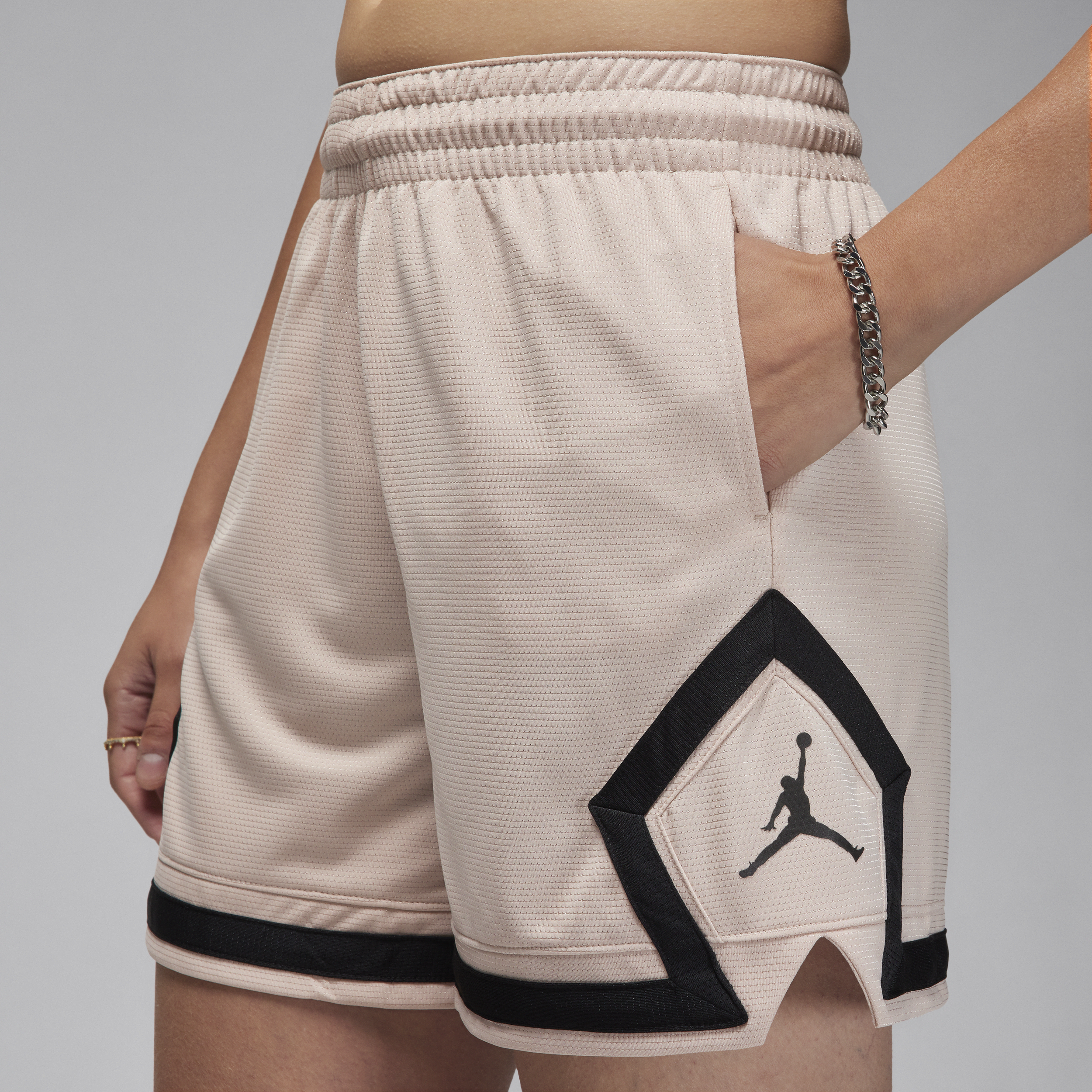 Jordan Sport Diamond damesshorts (10 cm) Bruin