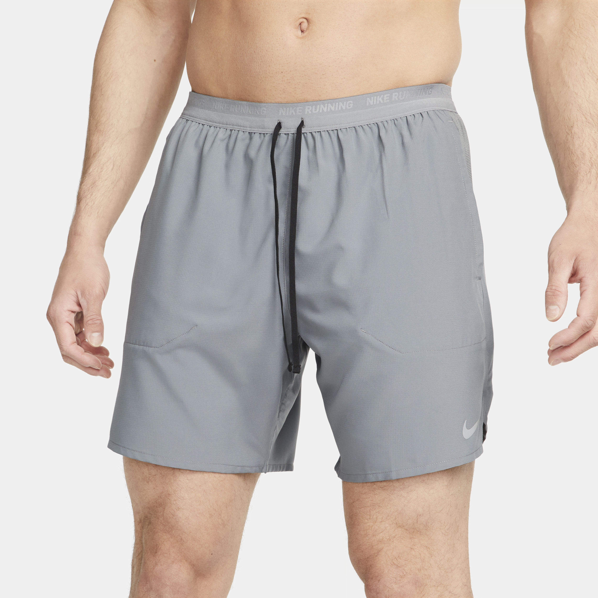 Short de running avec sous-short intégré 18 cm Dri-FIT Nike Stride pour homme - Gris