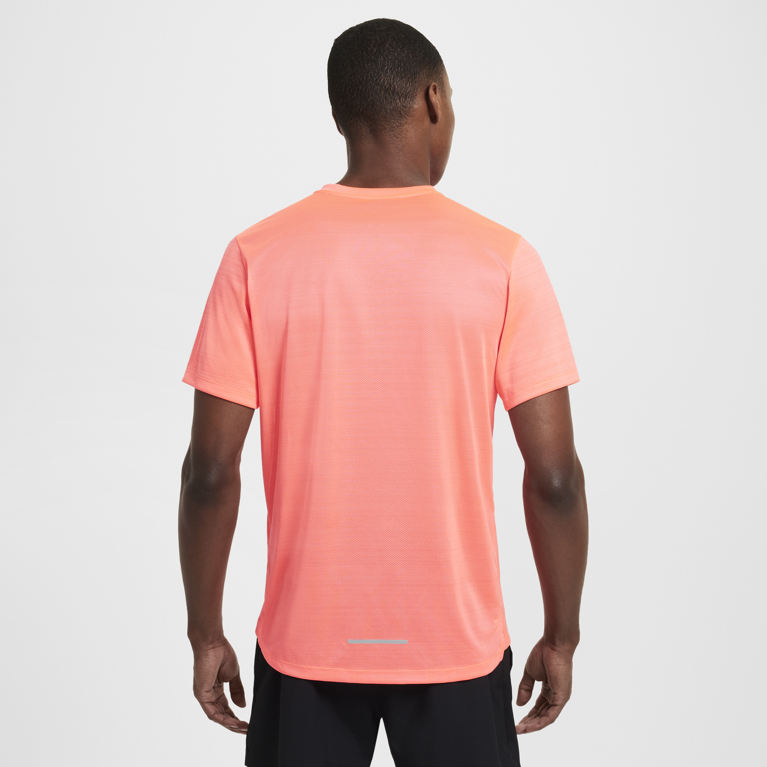 Haut de running à manches courtes Nike Miler pour Homme - Rose