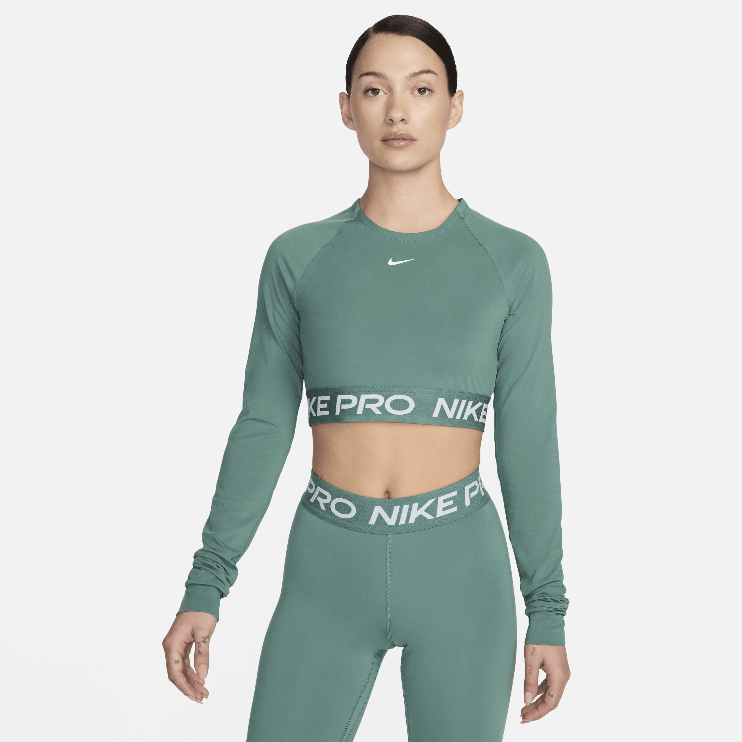 Nike Pro 365 Dri-FIT korte top met lange mouwen voor dames Groen