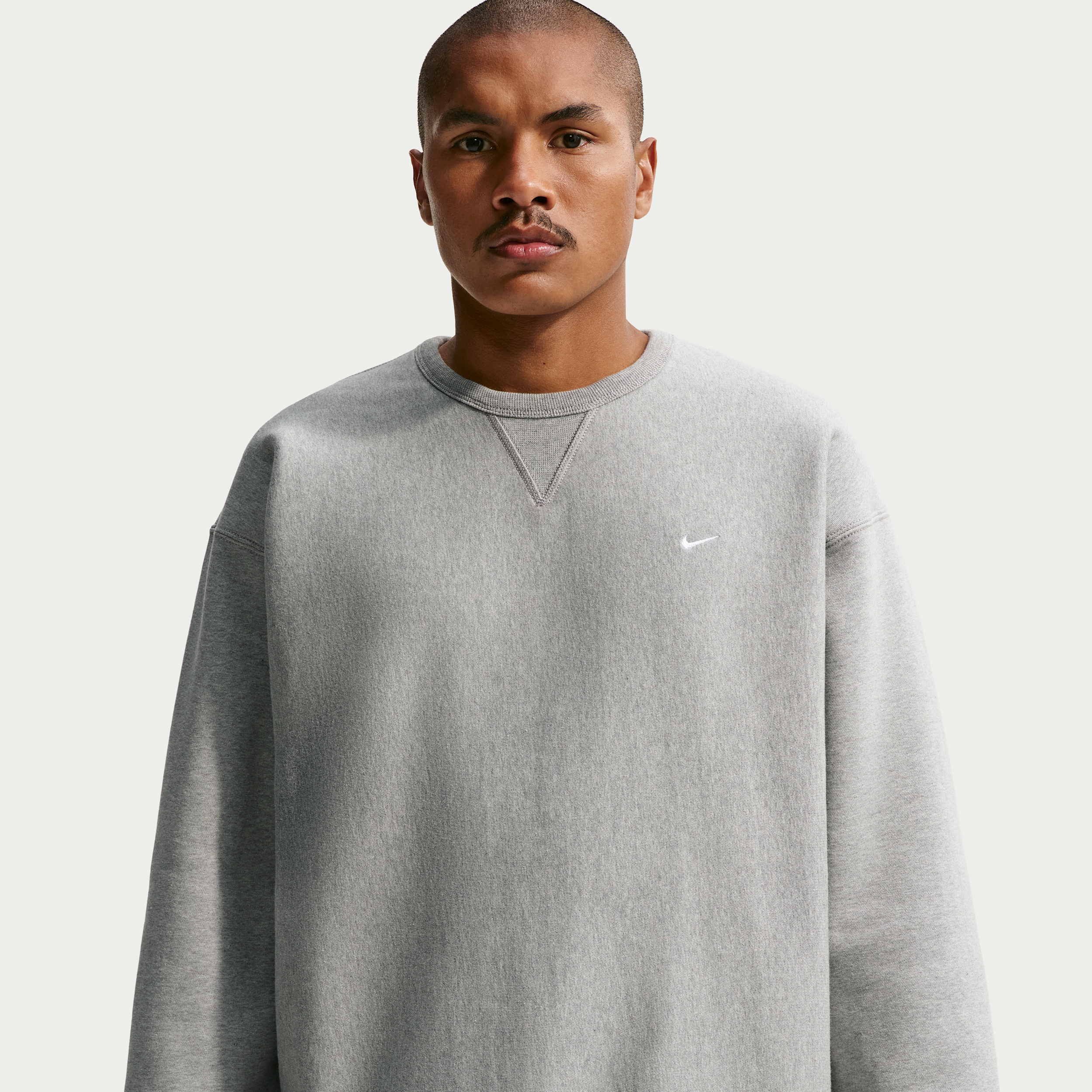 Nike Solo Swoosh Men's Fleece Crew - Grey - Cotton/Polyester