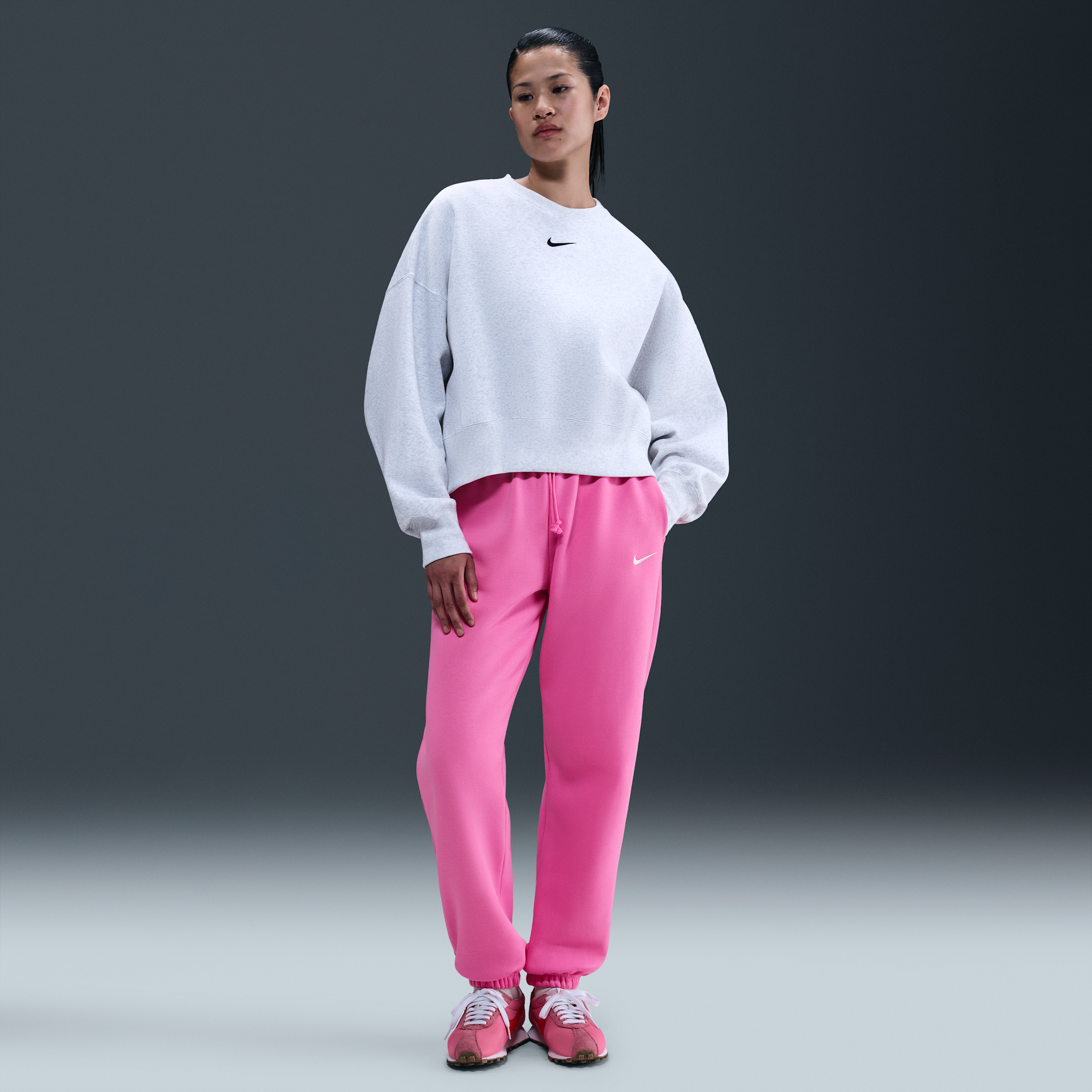 Thumbnail - Nike Sportswear Phoenix Fleece Oversize-Trainingshose mit hohem Taillenbund für Damen - Pink