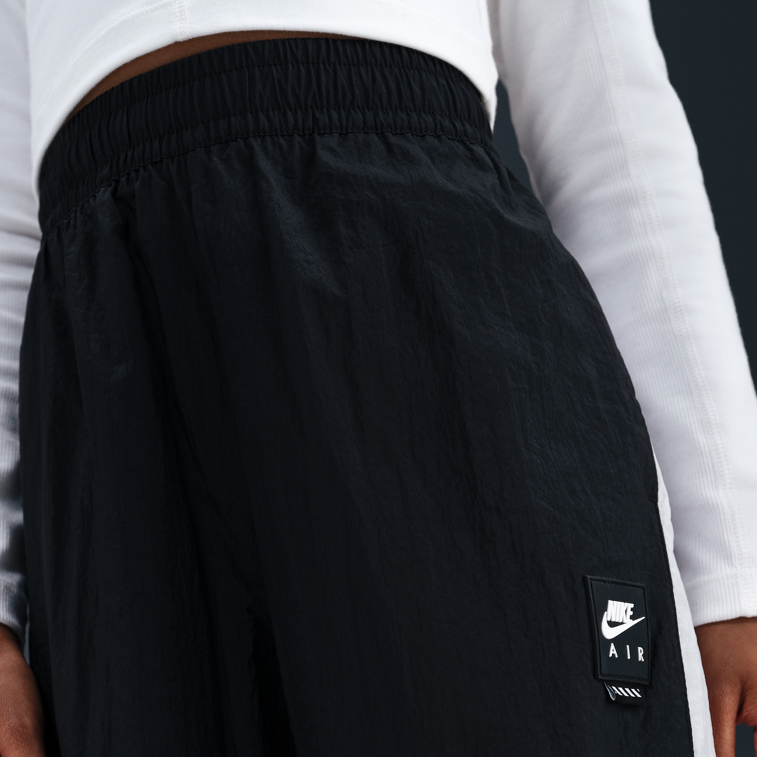 Thumbnail - Nike Air Track-Pants aus Webstoff (ältere Kinder) - Schwarz