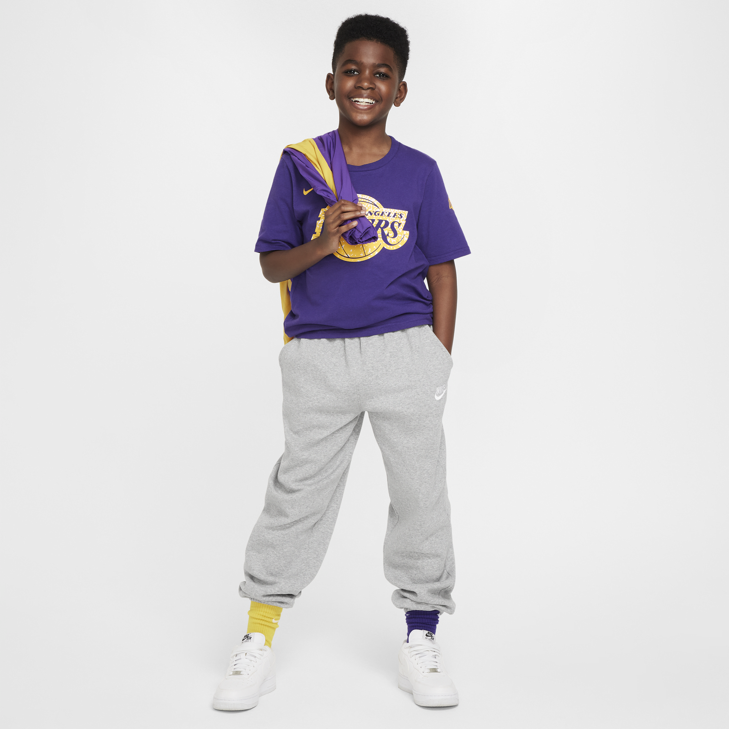 Nike Los Angeles Lakers Essential NBA-shirt voor jongens Paars