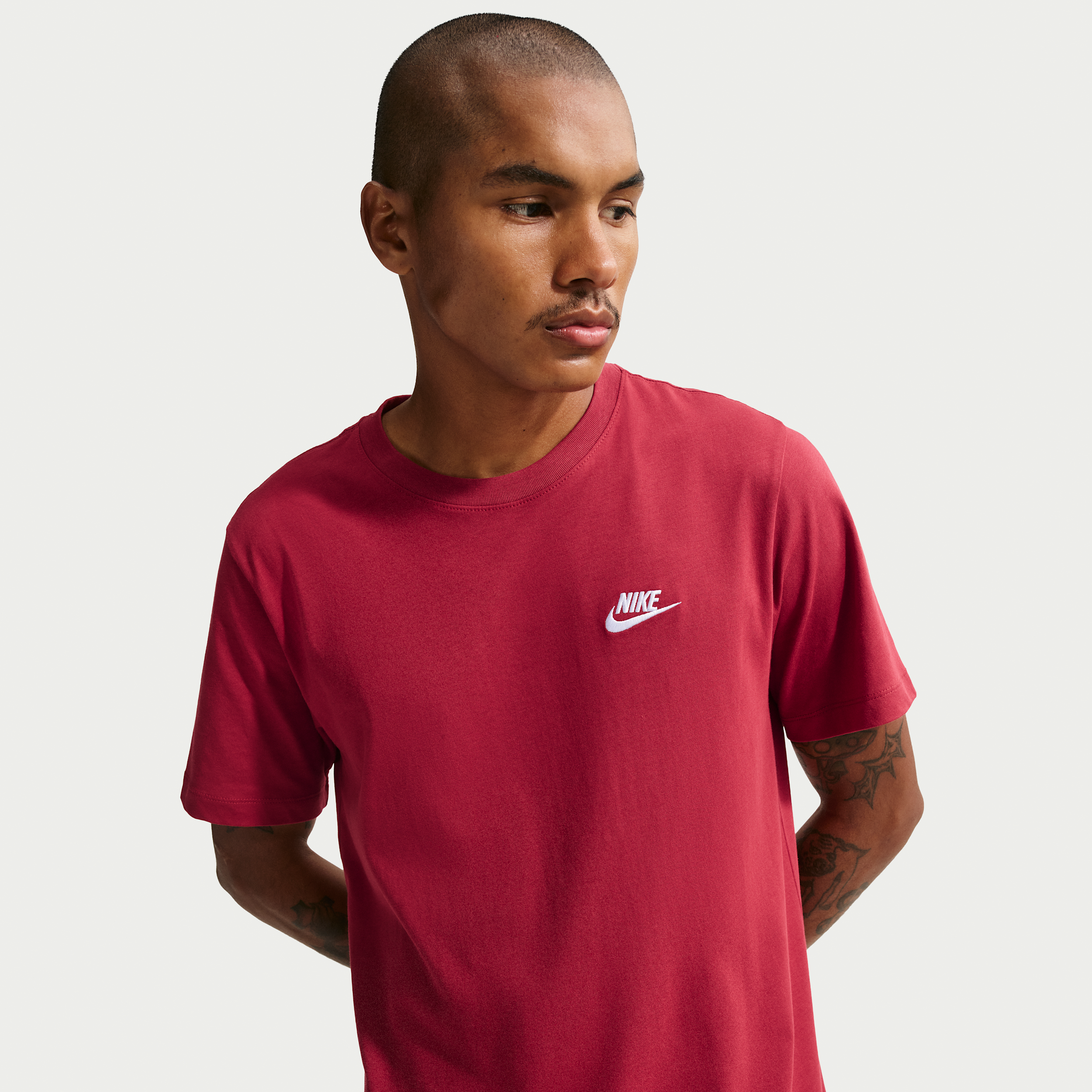 Thumbnail - Nike Club Herren-T-Shirt - Rot