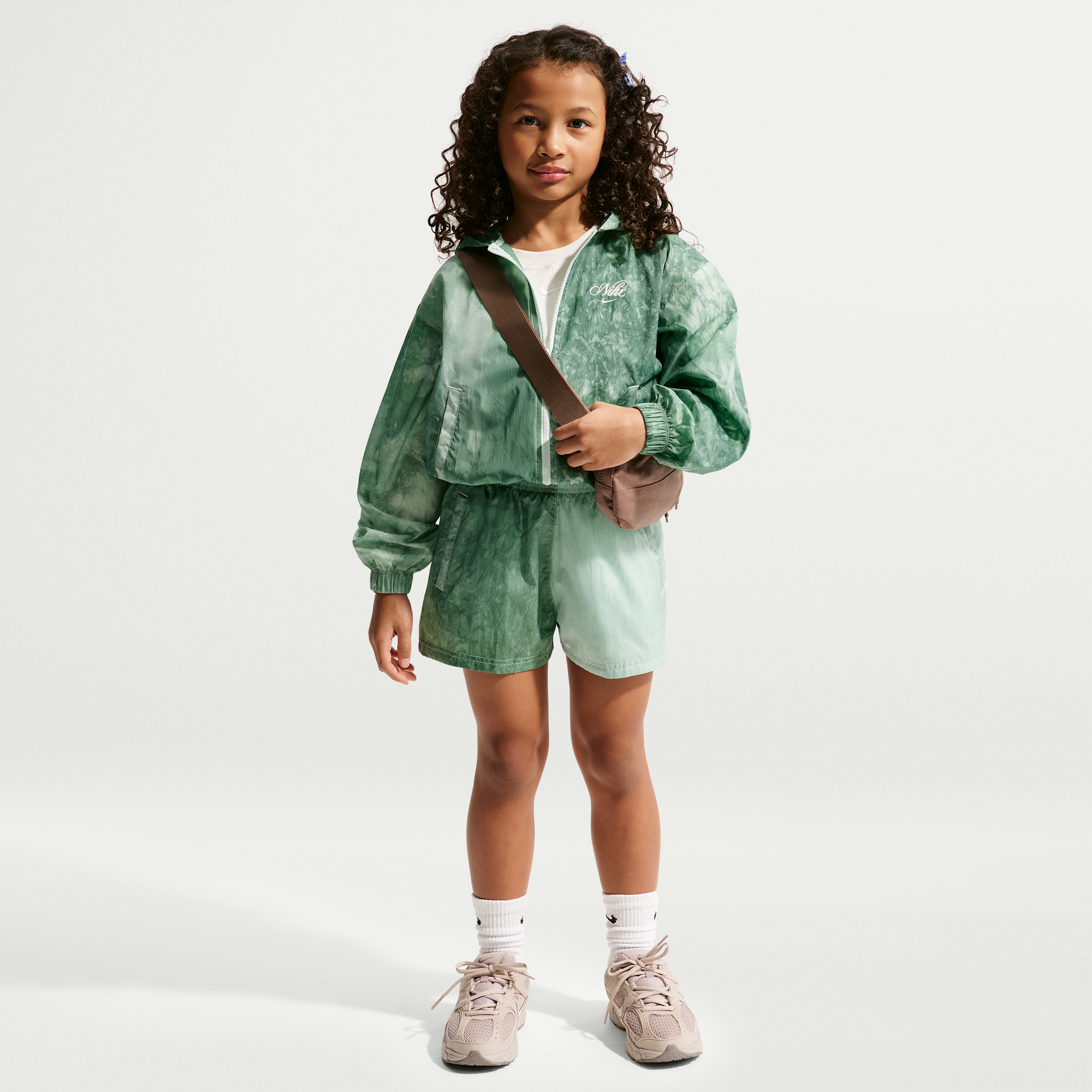 Shorts in tessuto Nike Club – Bambina/Ragazza - Verde