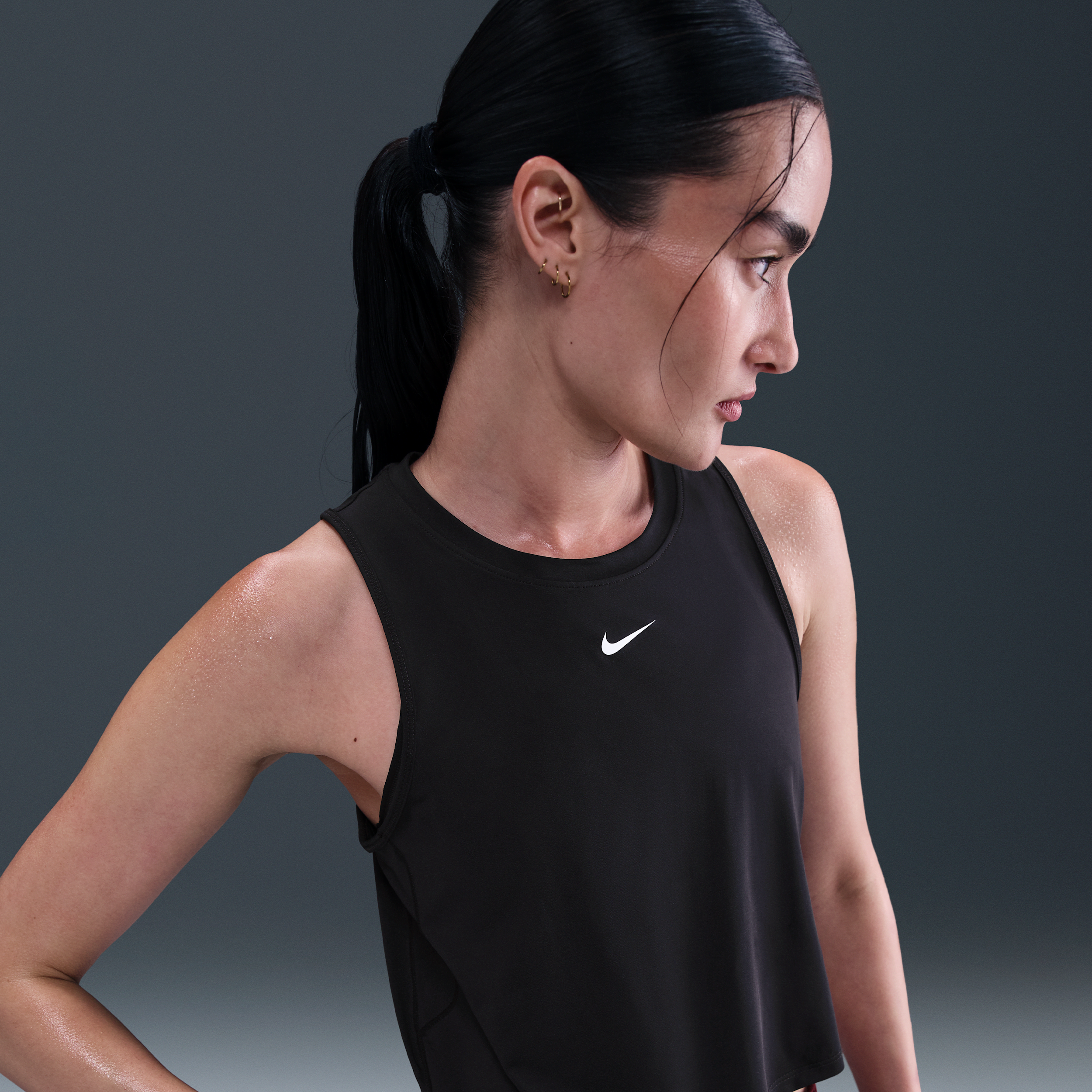 Thumbnail - Nike One Classic Dri-FIT Kurztanktop für Damen - Schwarz