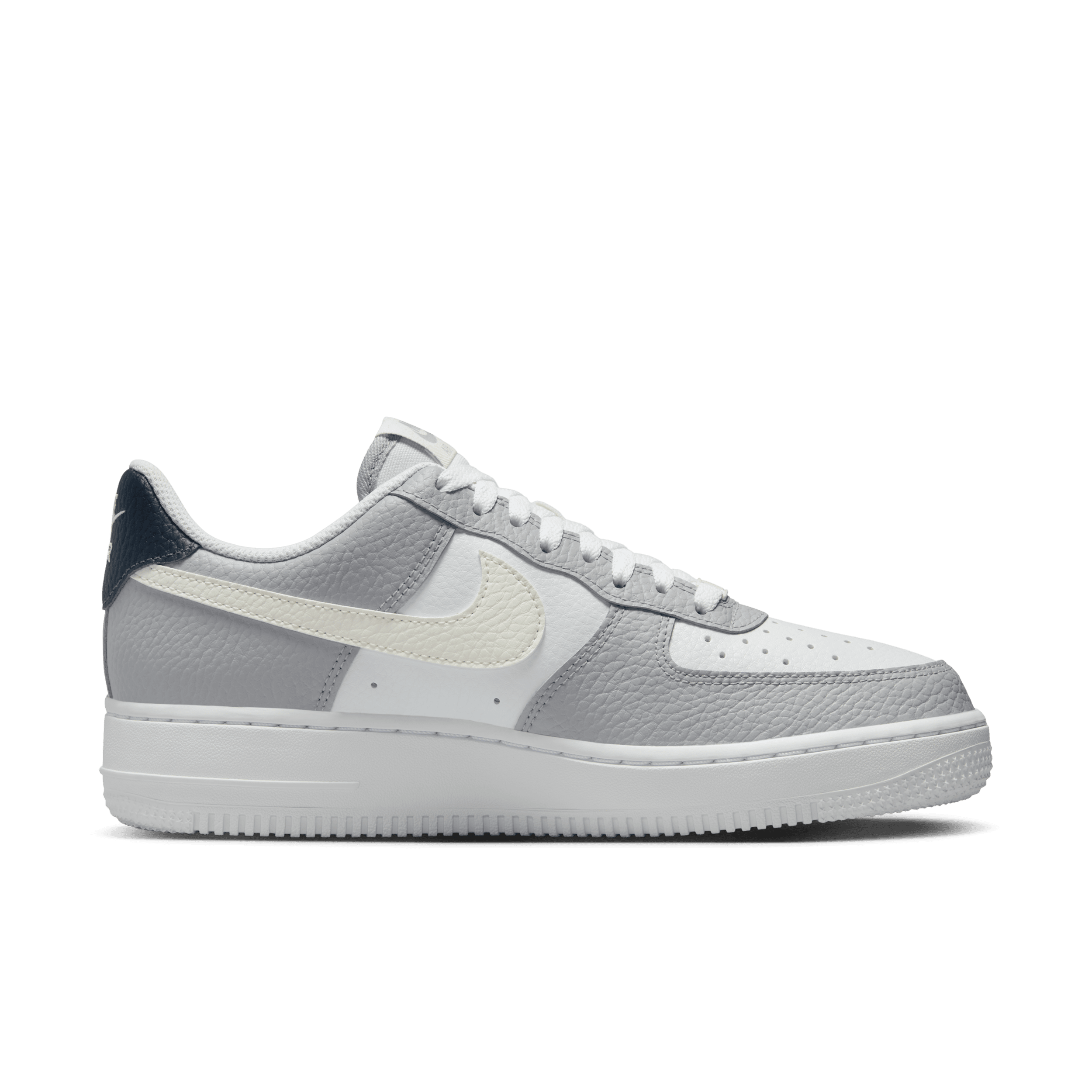 Chaussure Nike Air Force 1 '07 pour Femme - Gris