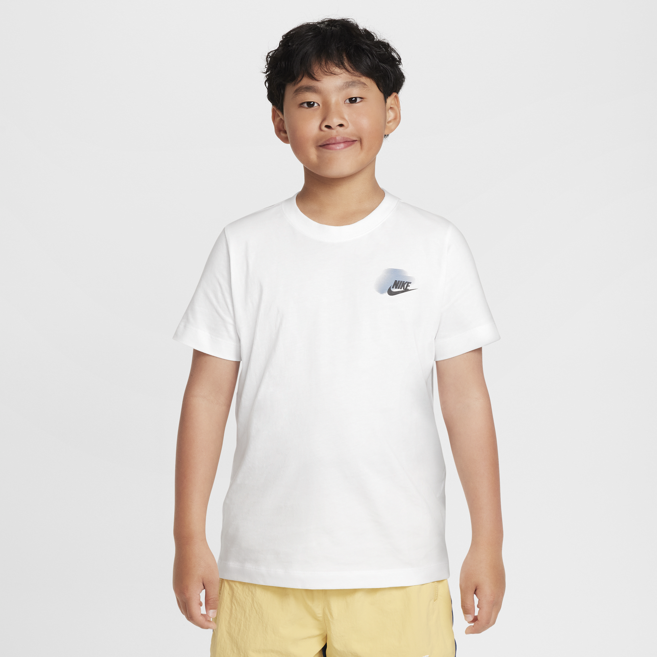 t-shirt-a-motif-nike-sportswear-standard-issue-pour-ado-garcon-blanc-l-hm4338-100