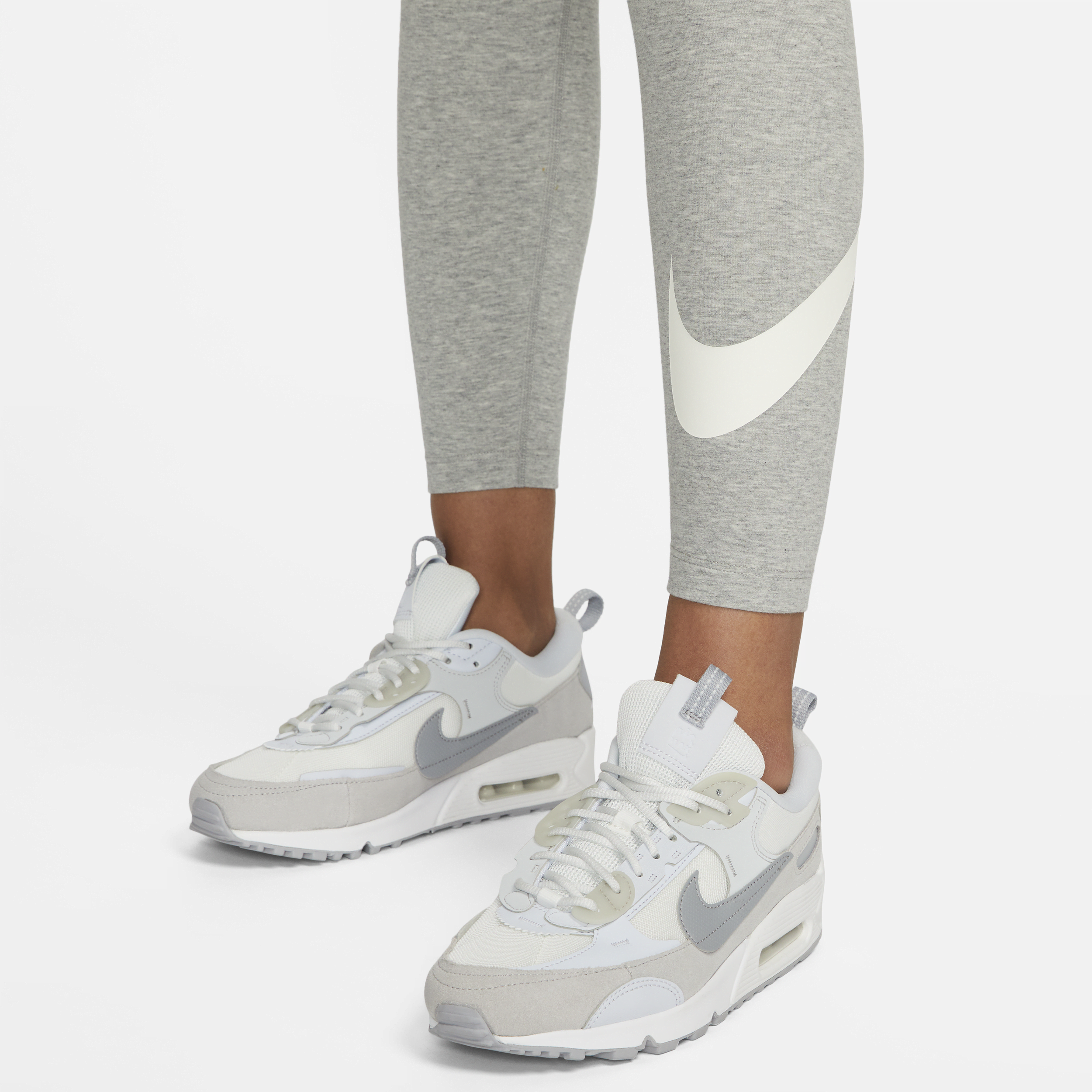 Nike Sportswear Classics legging met hoge taille en graphic voor dames Grijs