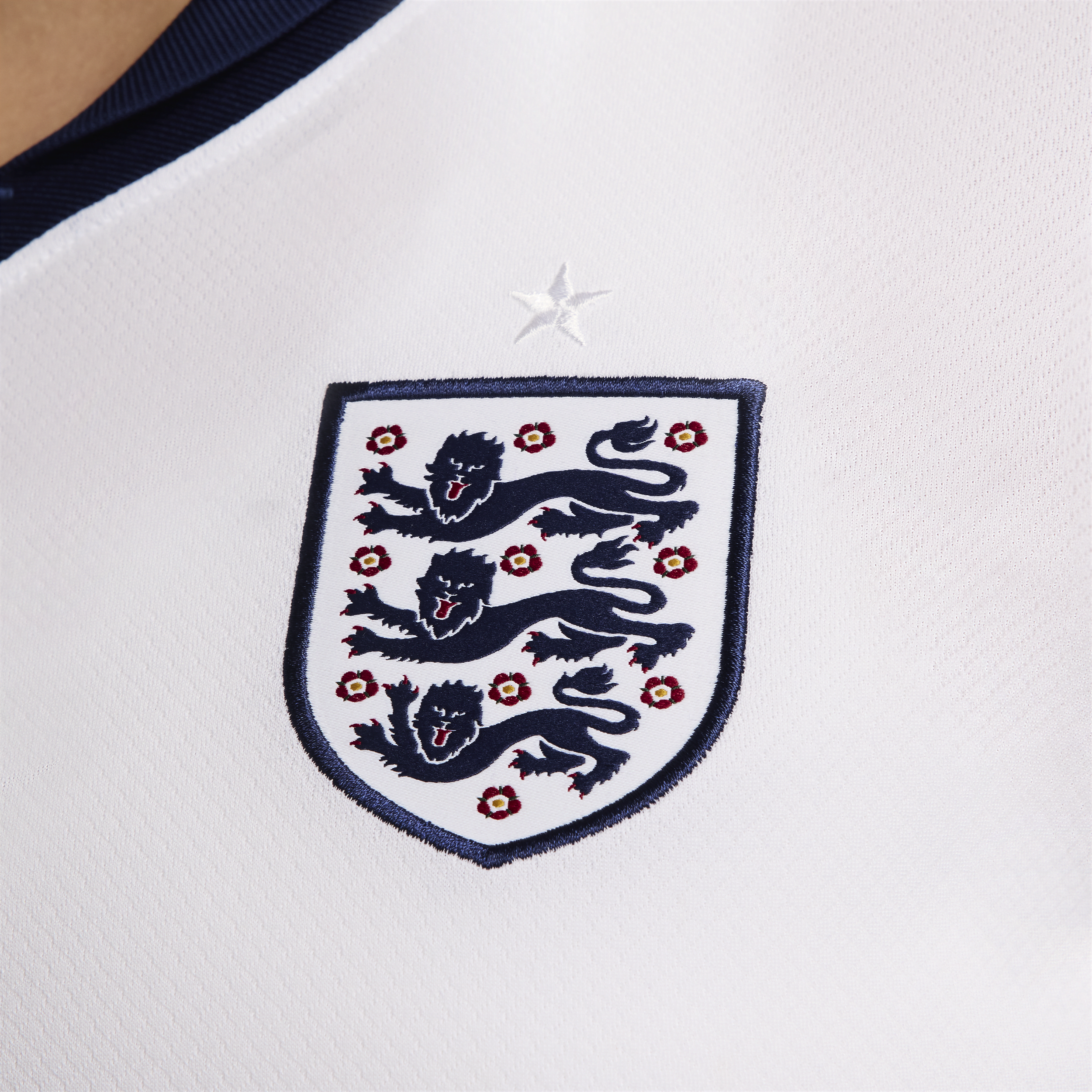 Maillot de foot replica Nike Dri-FIT Angleterre (Équipe masculine) 2024/25 Stadium Domicile pour femme - Blanc