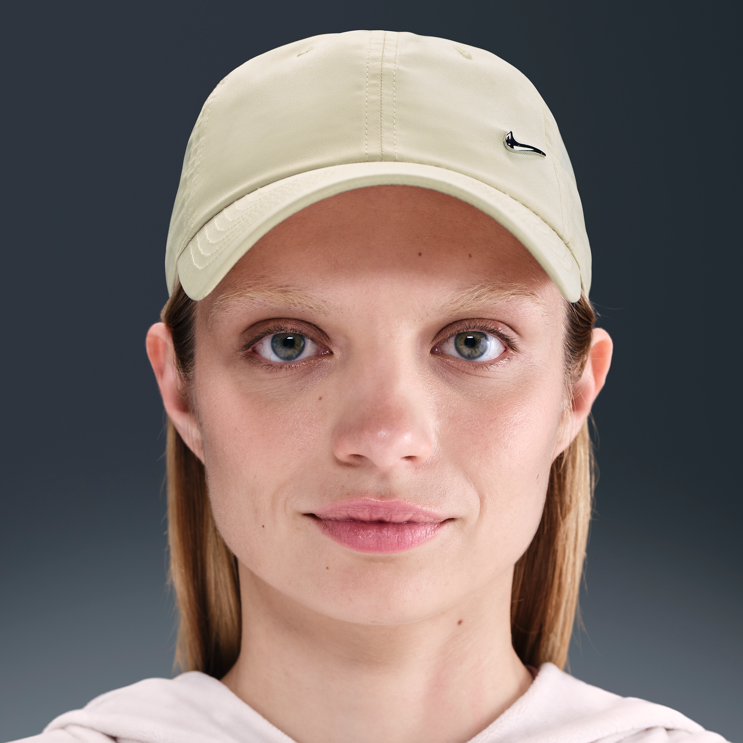Thumbnail - Nike Dri-FIT Club unstrukturierte Metall-Swoosh-Cap - Braun
