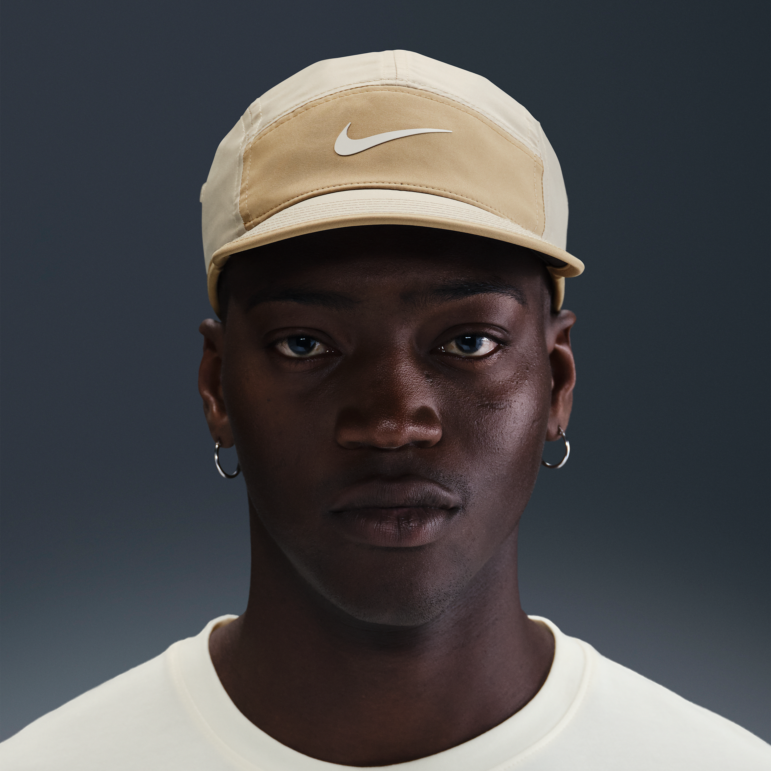 casquette-swoosh-sans-structure-nike-dri-fit-fly-marron-nike-store-40784328477