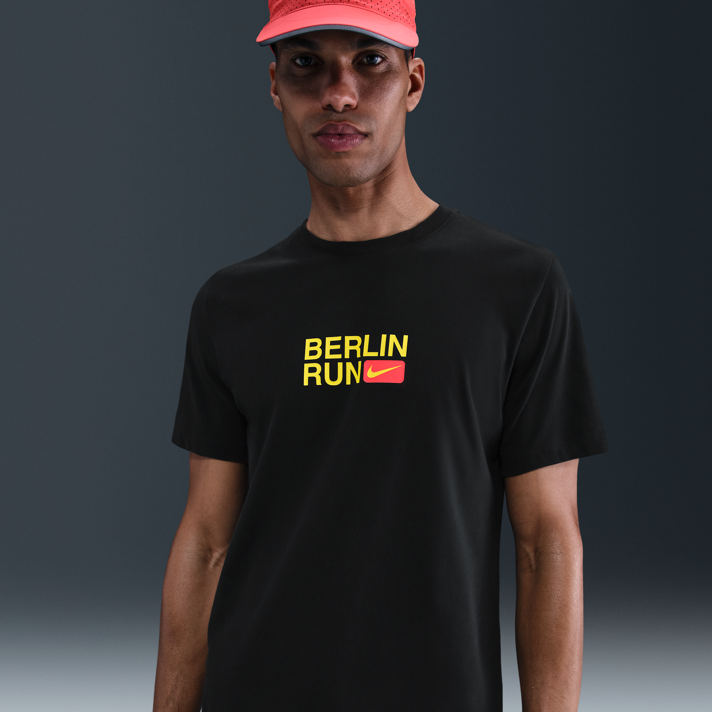 Nike hardloopshirt met korte mouwen en Dri-FIT voor heren Zwart