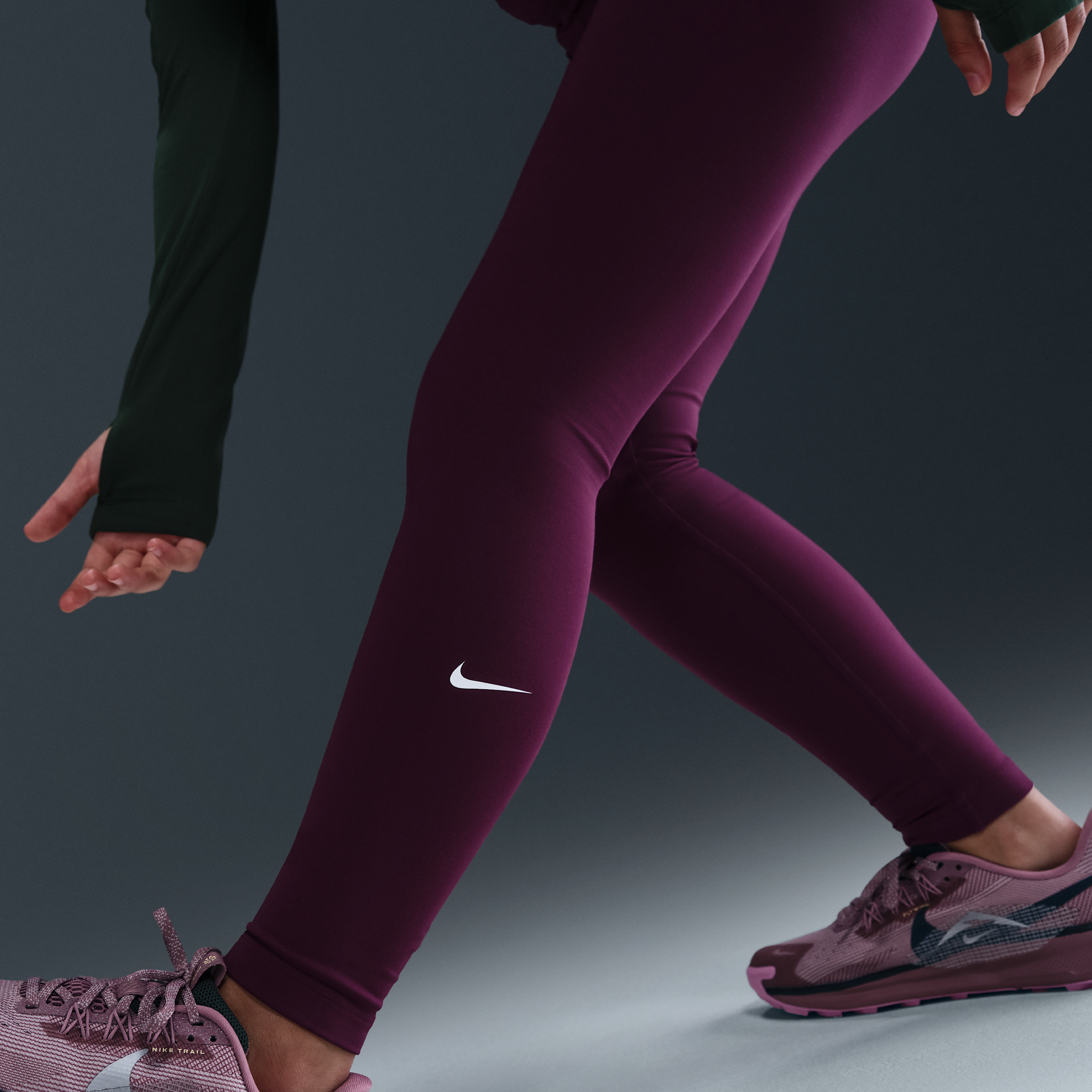 Thumbnail - Nike One Dri-FIT-Leggings mit hohem Taillenbund für ältere Kinder (Mädchen) - Rot