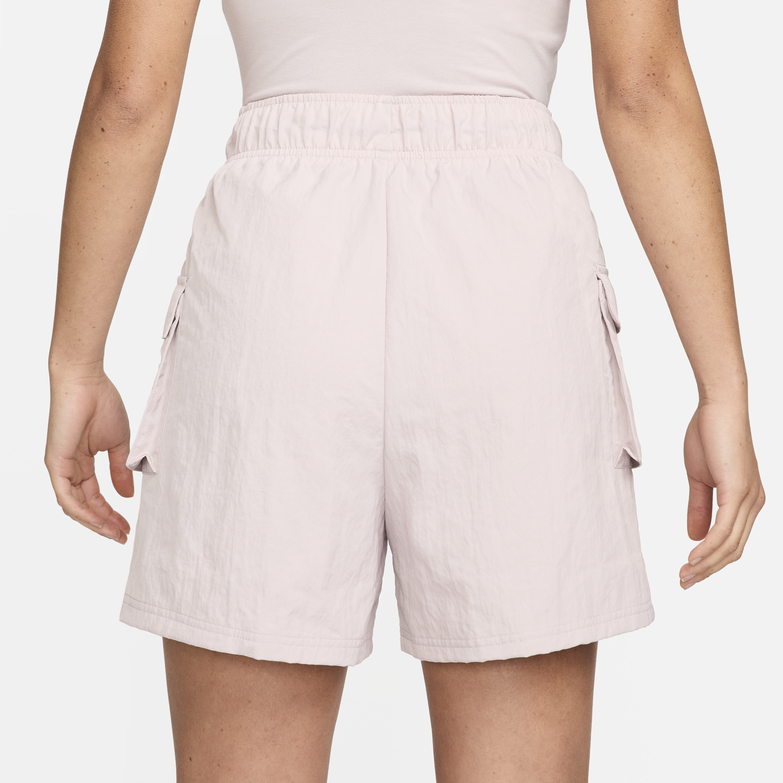 Nike Sportswear Essential Geweven damesshorts met hoge taille Paars
