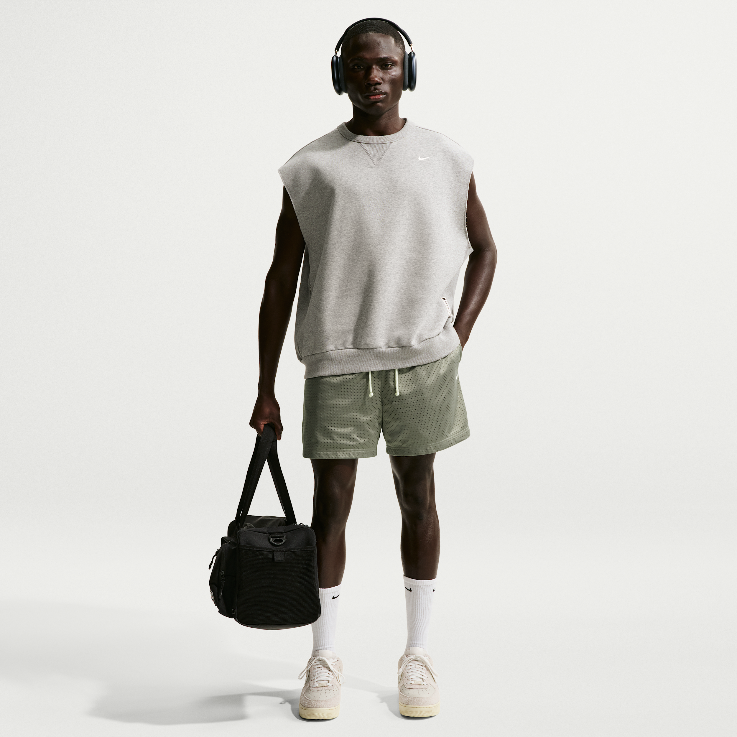 Shorts da basket da allenamento in mesh da 13 cm Nike Standard Issue – Uomo - Grigio