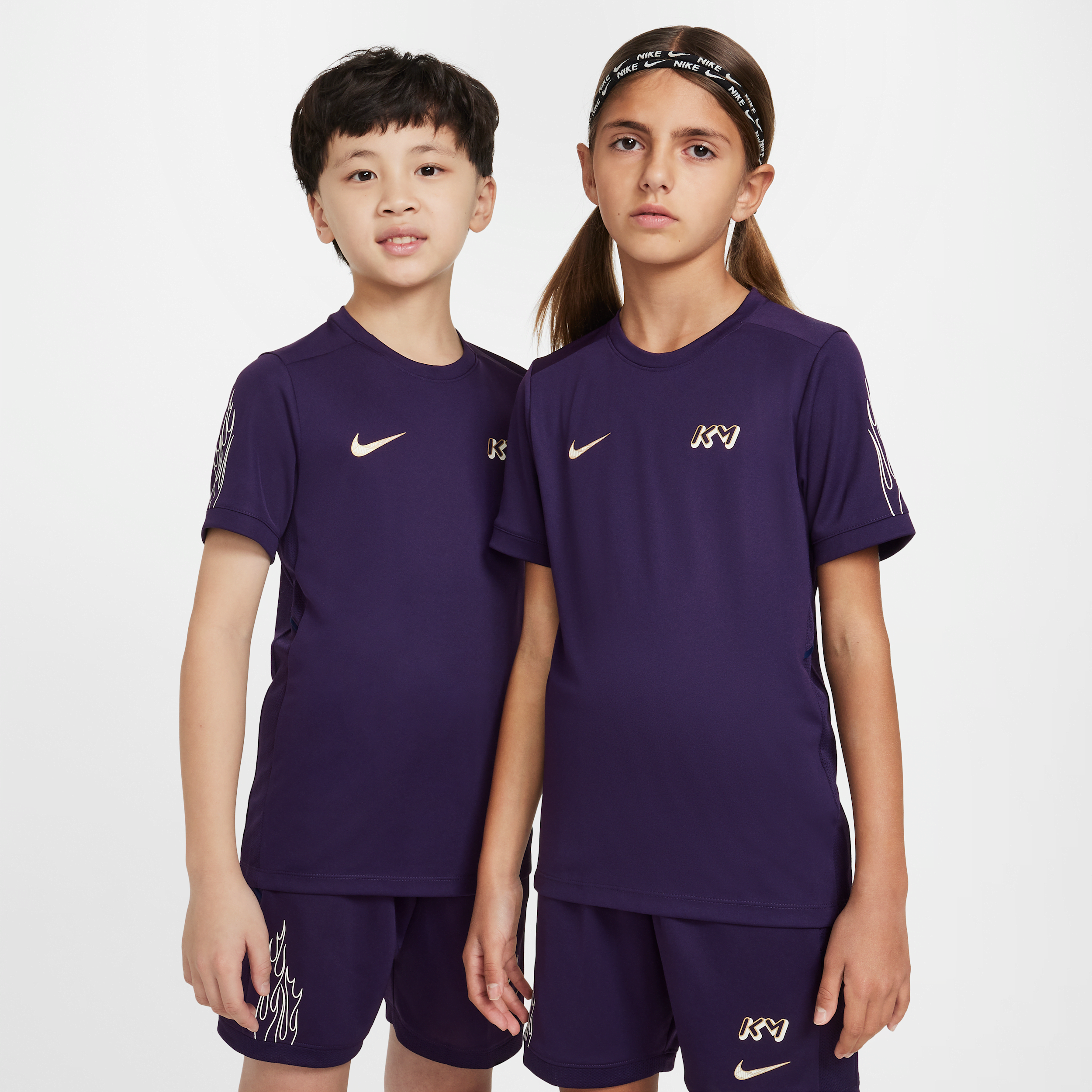 Nike Kylian Mbappé Academy Older Kids' Dri-FIT Football Top - Purple - Polyester - 50% Recycled Polyester
