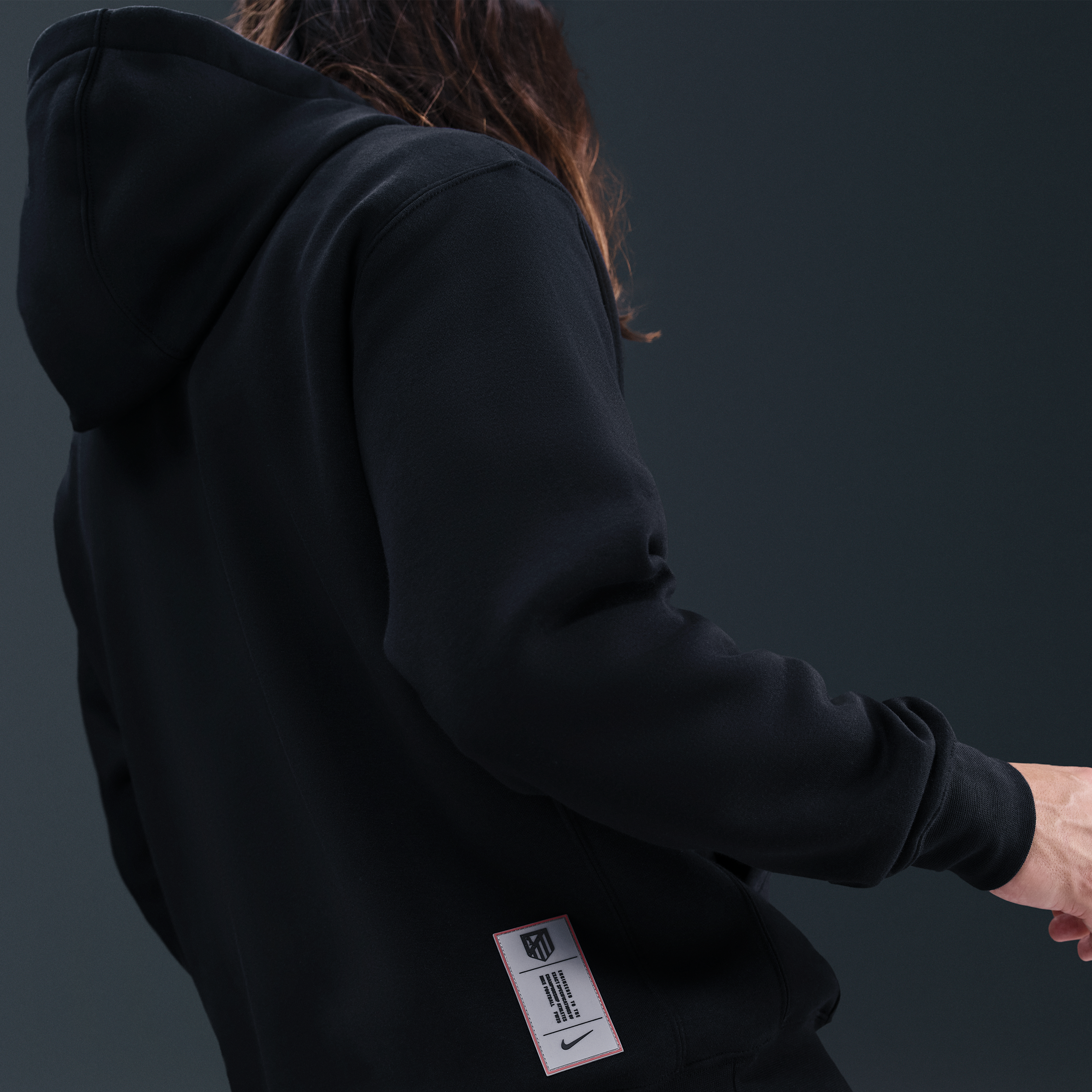 Thumbnail - Atlético Madrid Club Nike Fußballhoodie aus Fleece für Herren - Schwarz