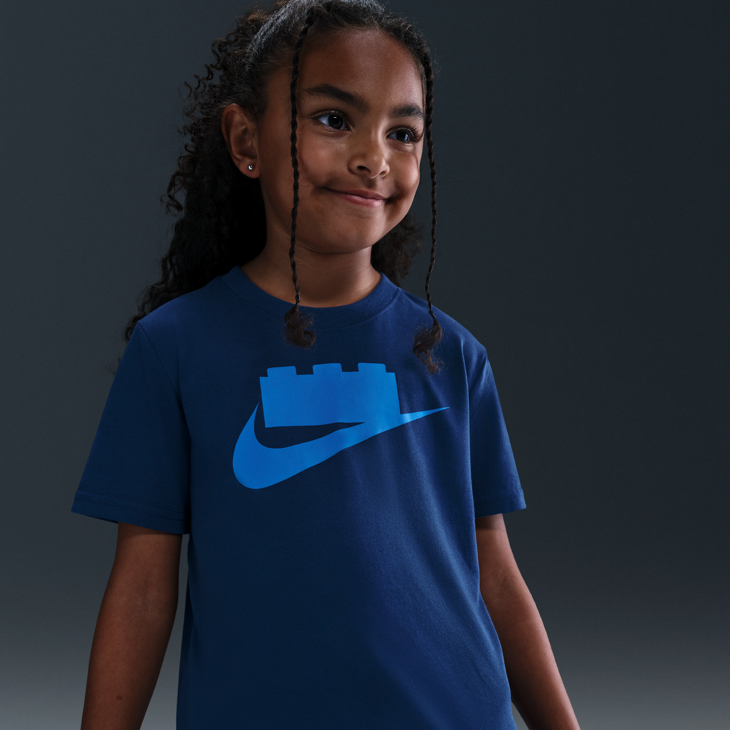 Thumbnail - Nike x LEGO® Kollektion T-Shirt mit Logo (jüngere Kinder) - Blau