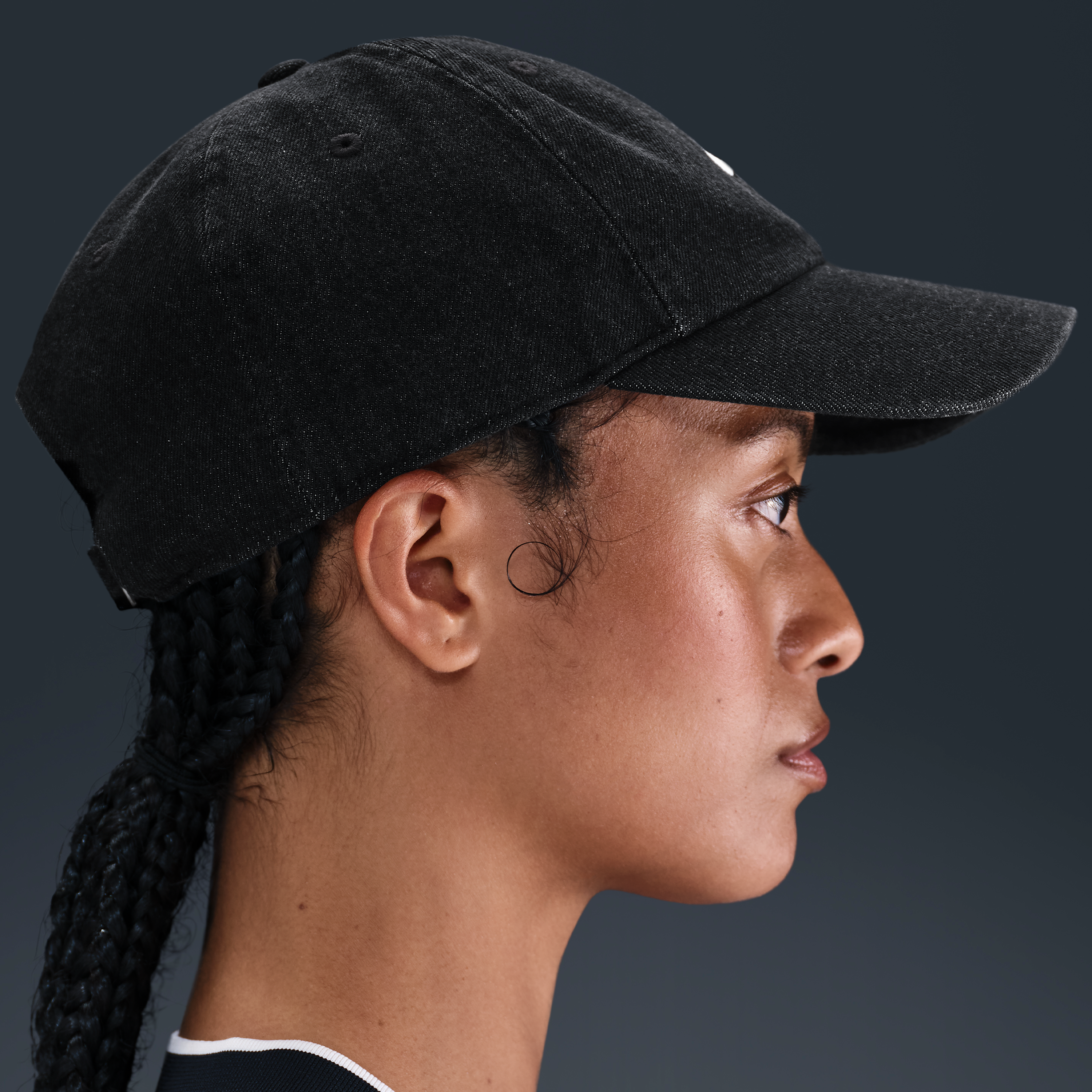 Thumbnail - Nike Club unstrukturierte Denim-Cap - Schwarz