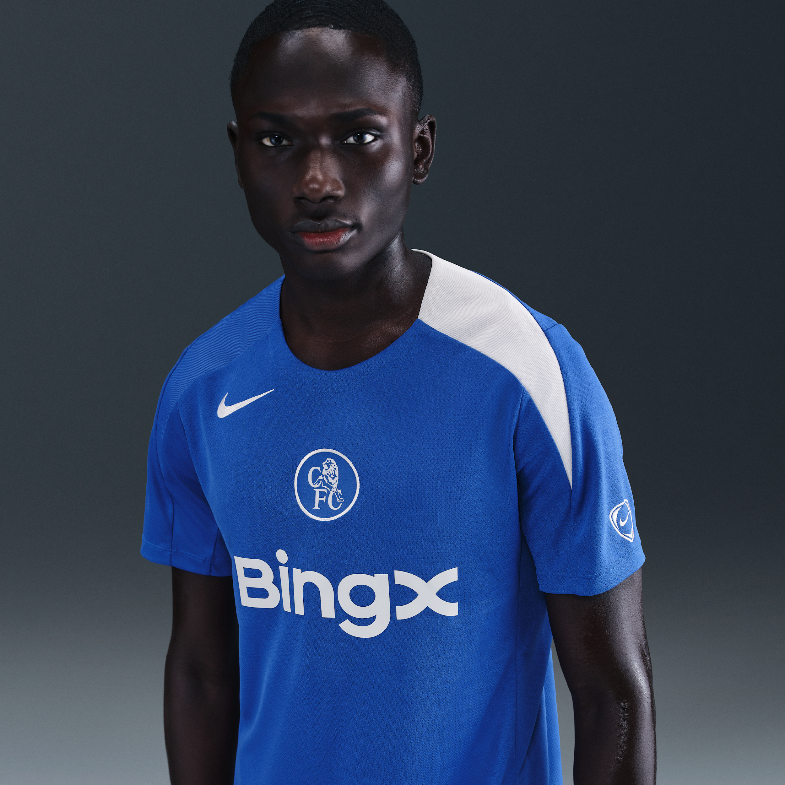 Nike Chelsea FC Strike Derde  Total 90 voetbaltop met korte mouwen en Dri-FIT voor heren - Blauw