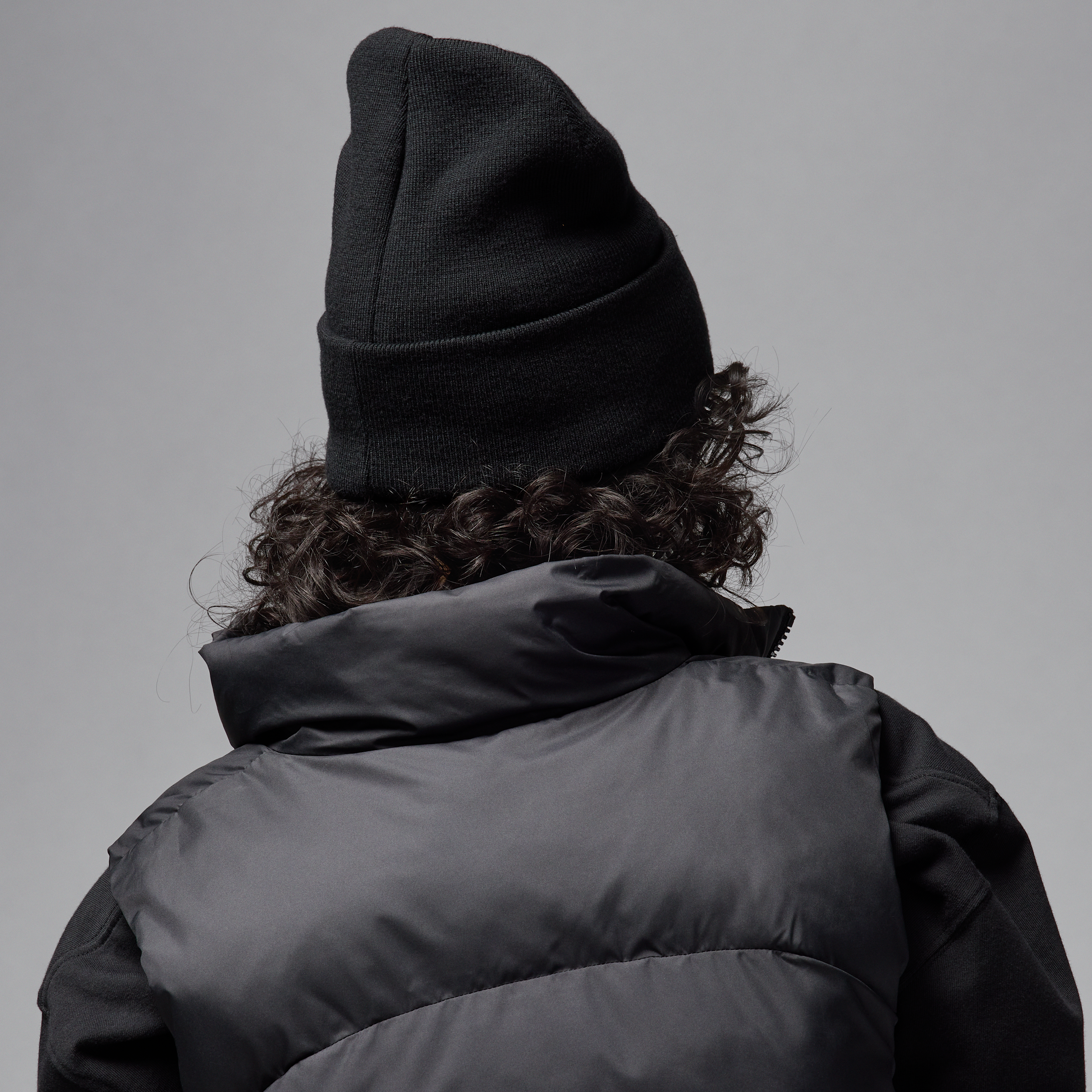 Thumbnail - Jordan Peak Beanie mit Satinfutter - Schwarz