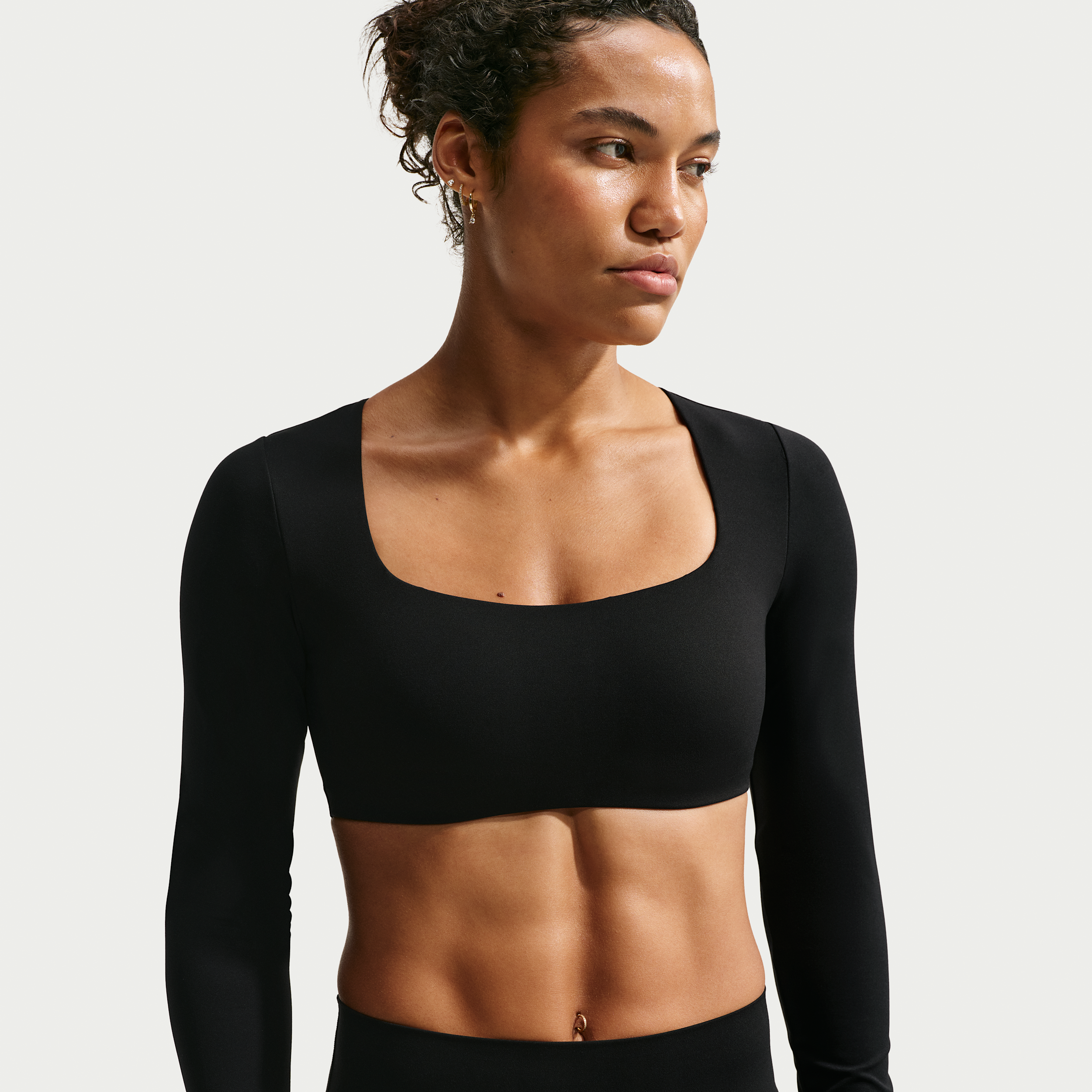 Langærmet Nike Zenvy-sports-bh med indlæg og let støtte til kvinder - sort