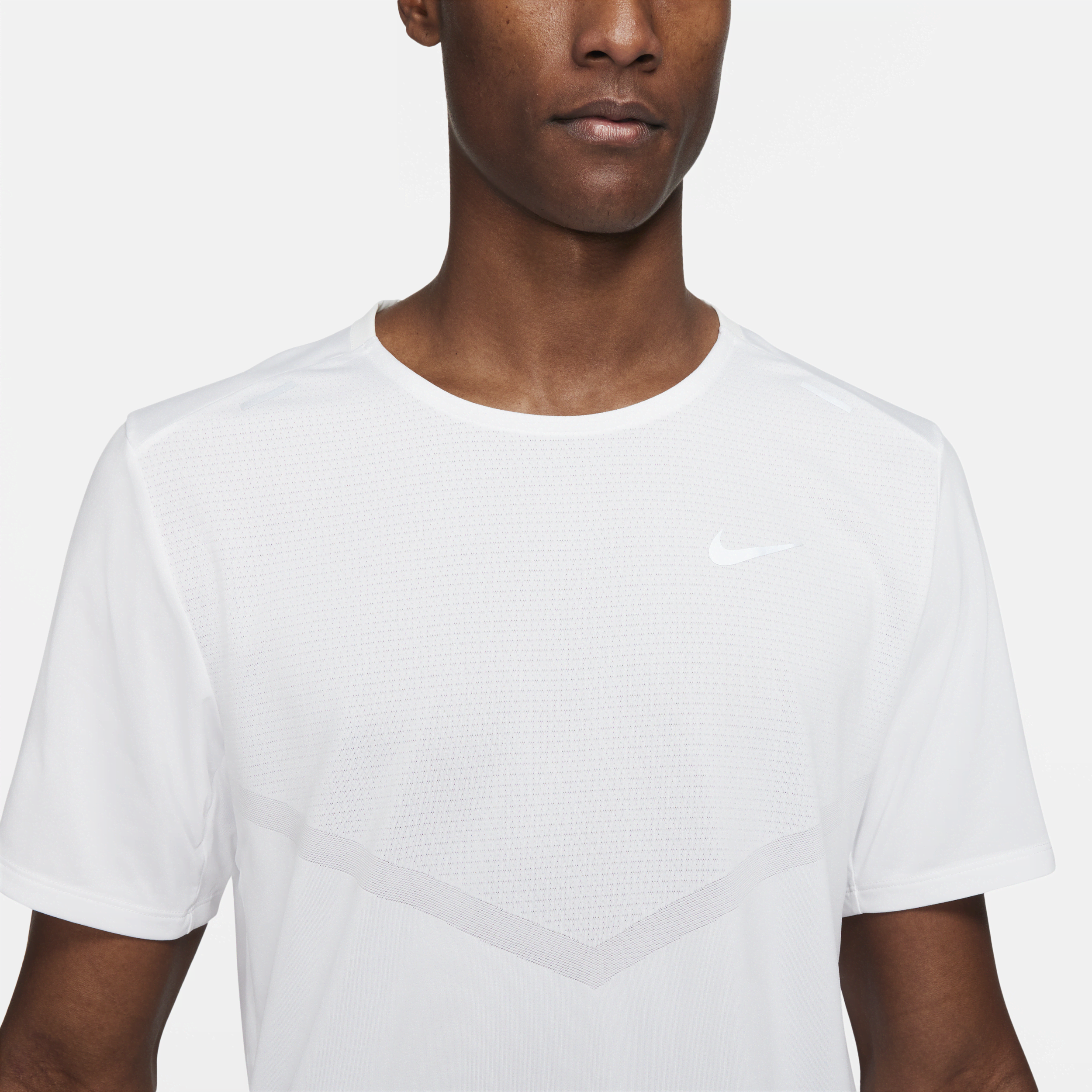 Haut de running à manches courtes Dri-FIT Nike Rise 365 pour homme - Blanc