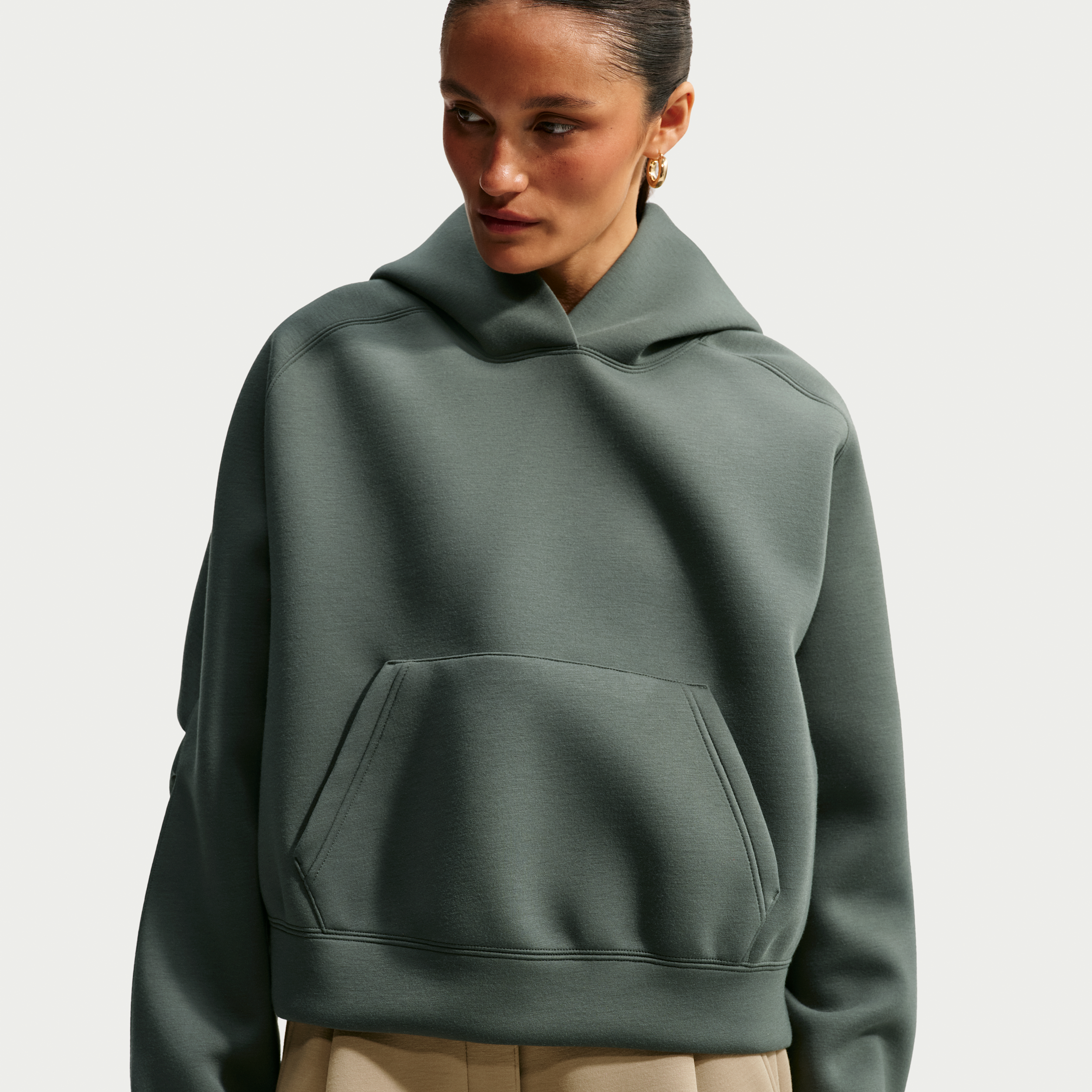 Oversized Nike Pregame Fleece-hættetrøje til kvinder - grøn