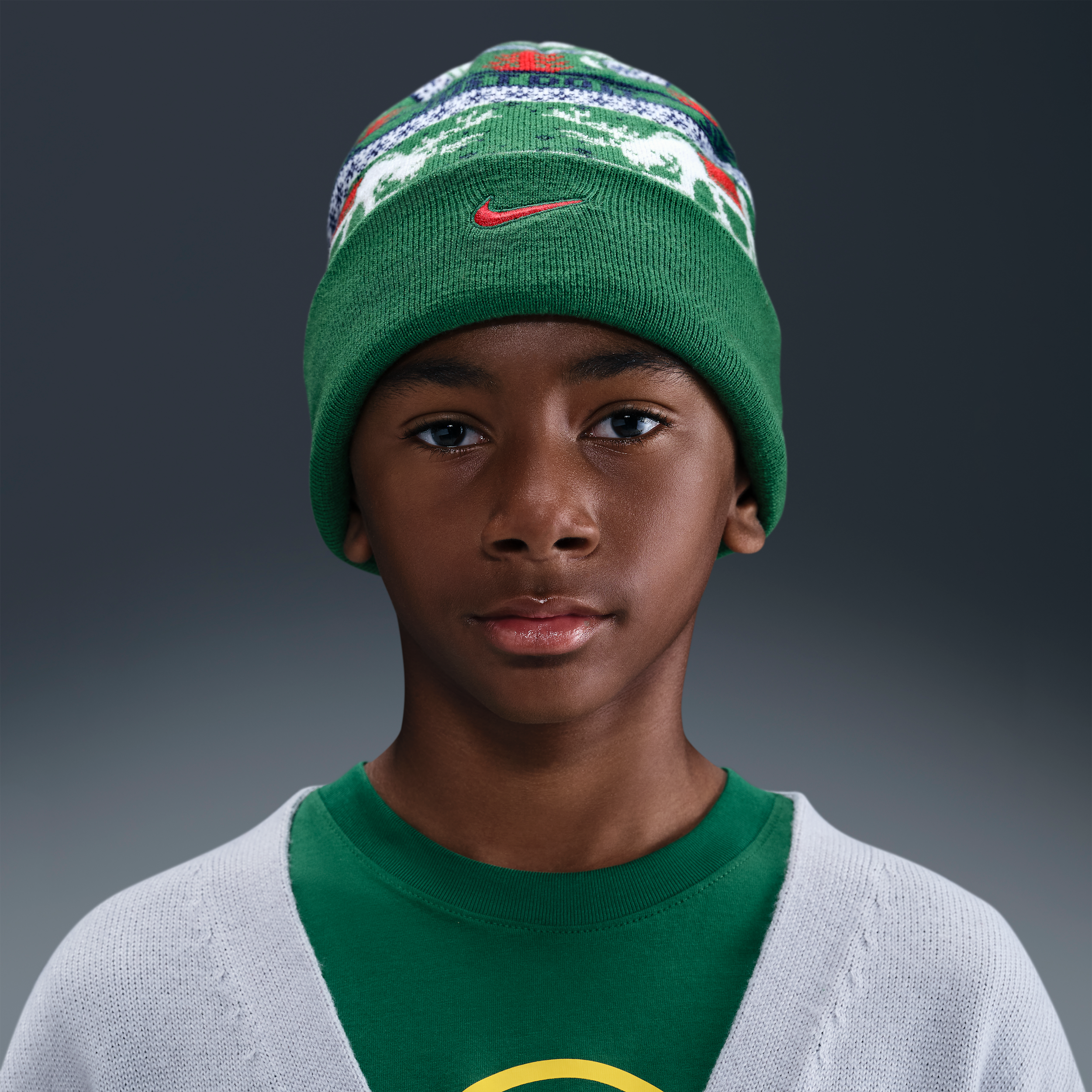 Thumbnail - Nike Peak Beanie mit Standardbündchen (ältere Kinder) - Grün