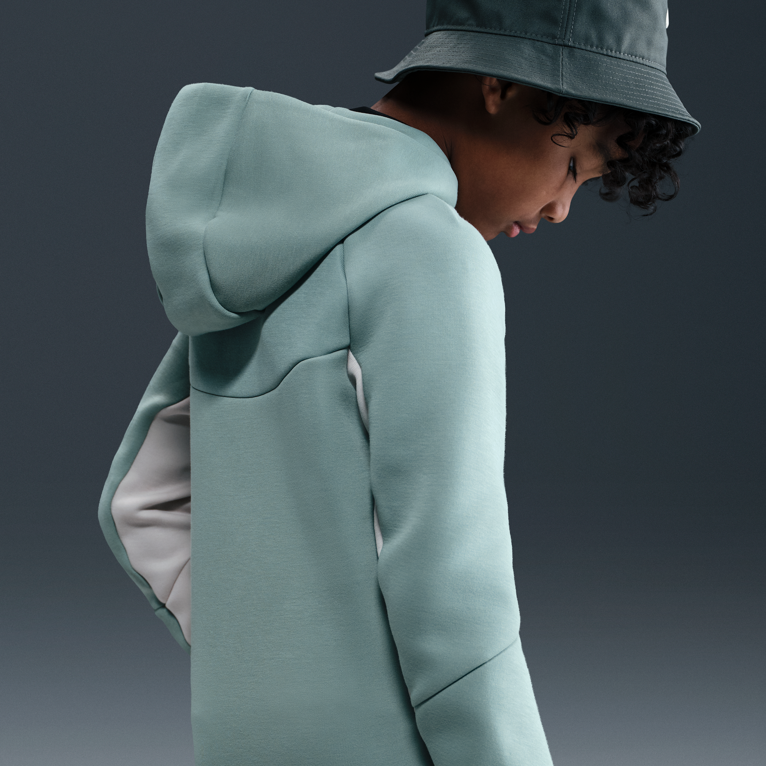 Thumbnail - Nike Sportswear Tech Fleece Hoodie mit durchgehendem Reißverschluss für ältere Kinder - Grau
