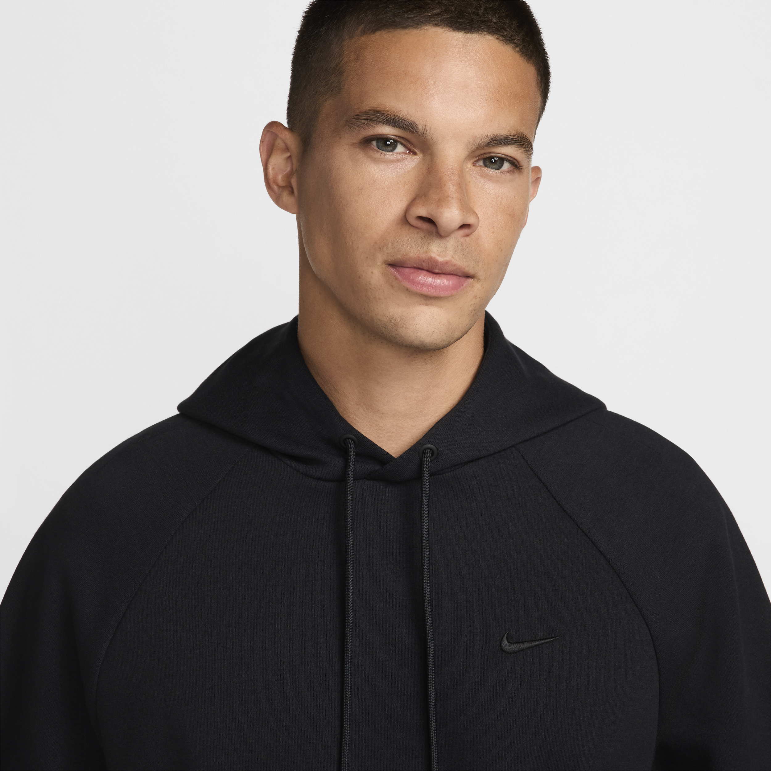 Sweat à capuche haute performance Dri-FIT UV Nike Primary Fleece pour homme - Noir