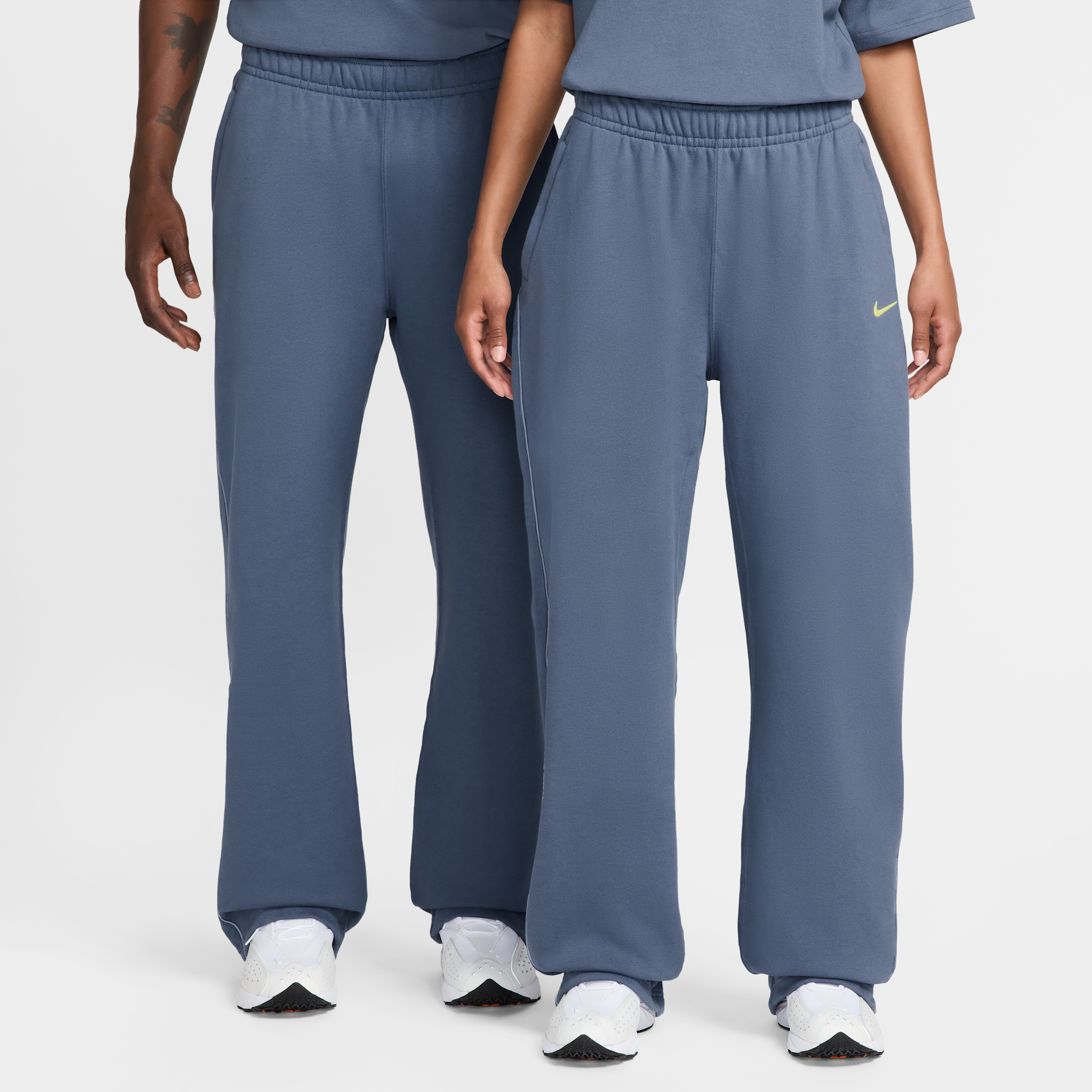 Thumbnail - NOCTA NOCTA Fleece CS Trainingshose mit offenem Saum (Herren) - Blau