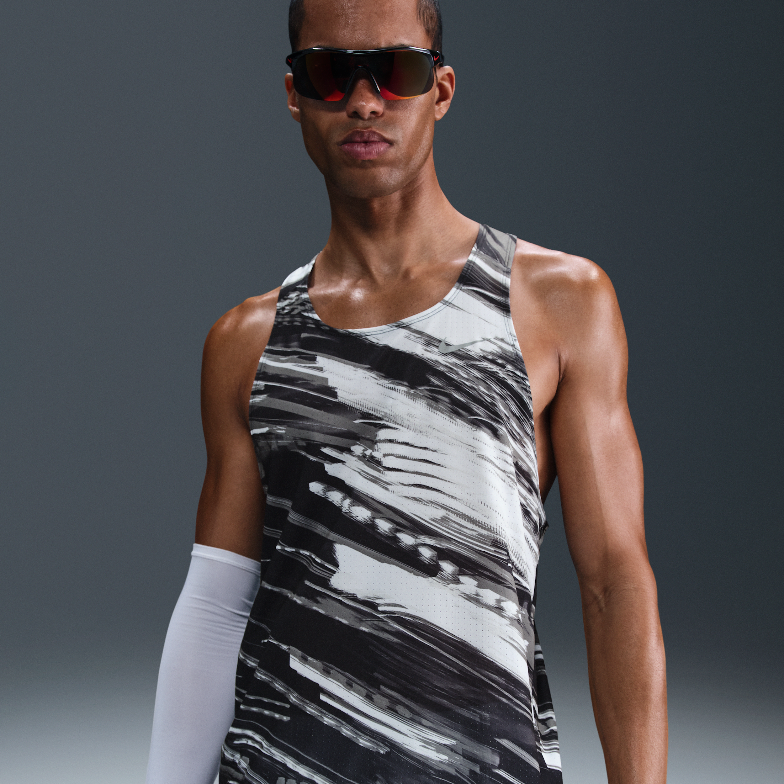 Thumbnail - Nike Fast Dri-FIT Lauf-Singlet (Herren) - Grau