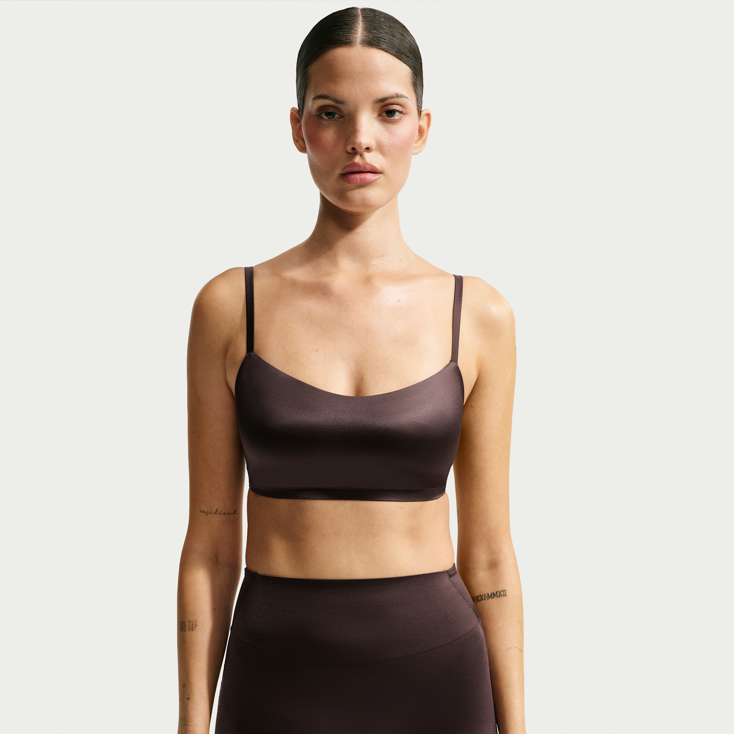NikeSKIMS Satin Shine Scoop Cami-bh til kvinder - brun