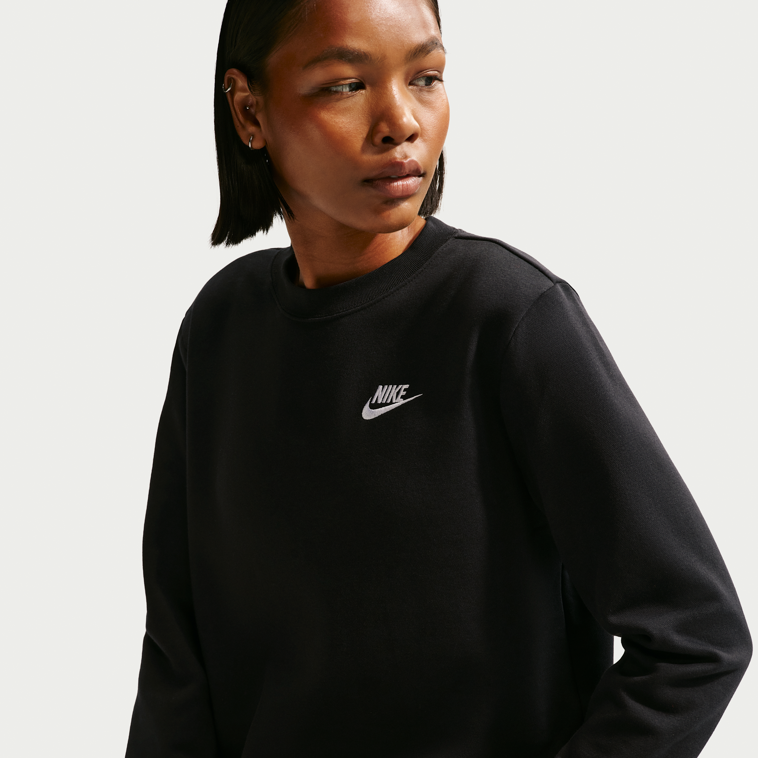 Nike Club Fleece Women's Crew-Neck Sweatshirt - Black - Fleece