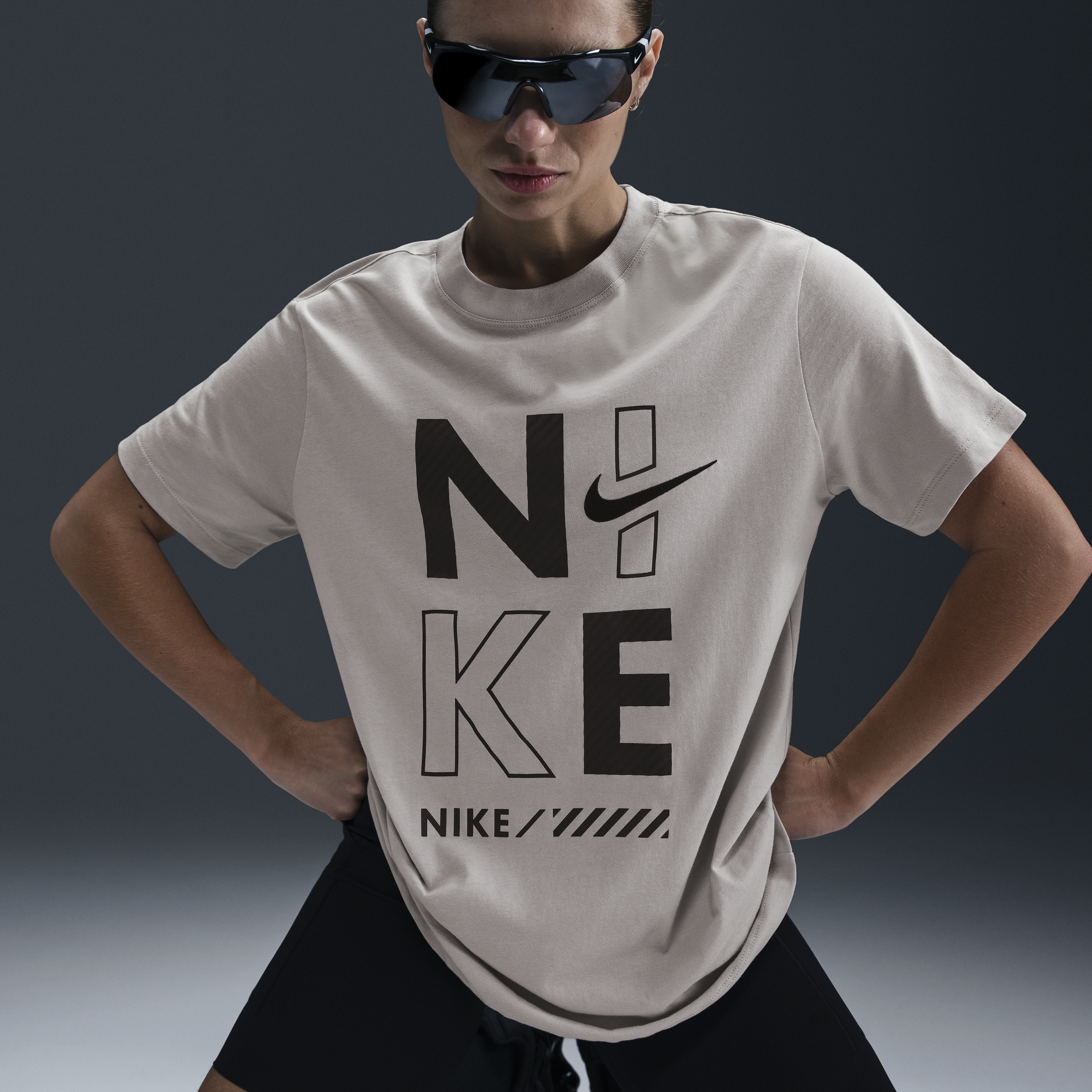 T-shirt Nike Sportswear pour femme - Gris