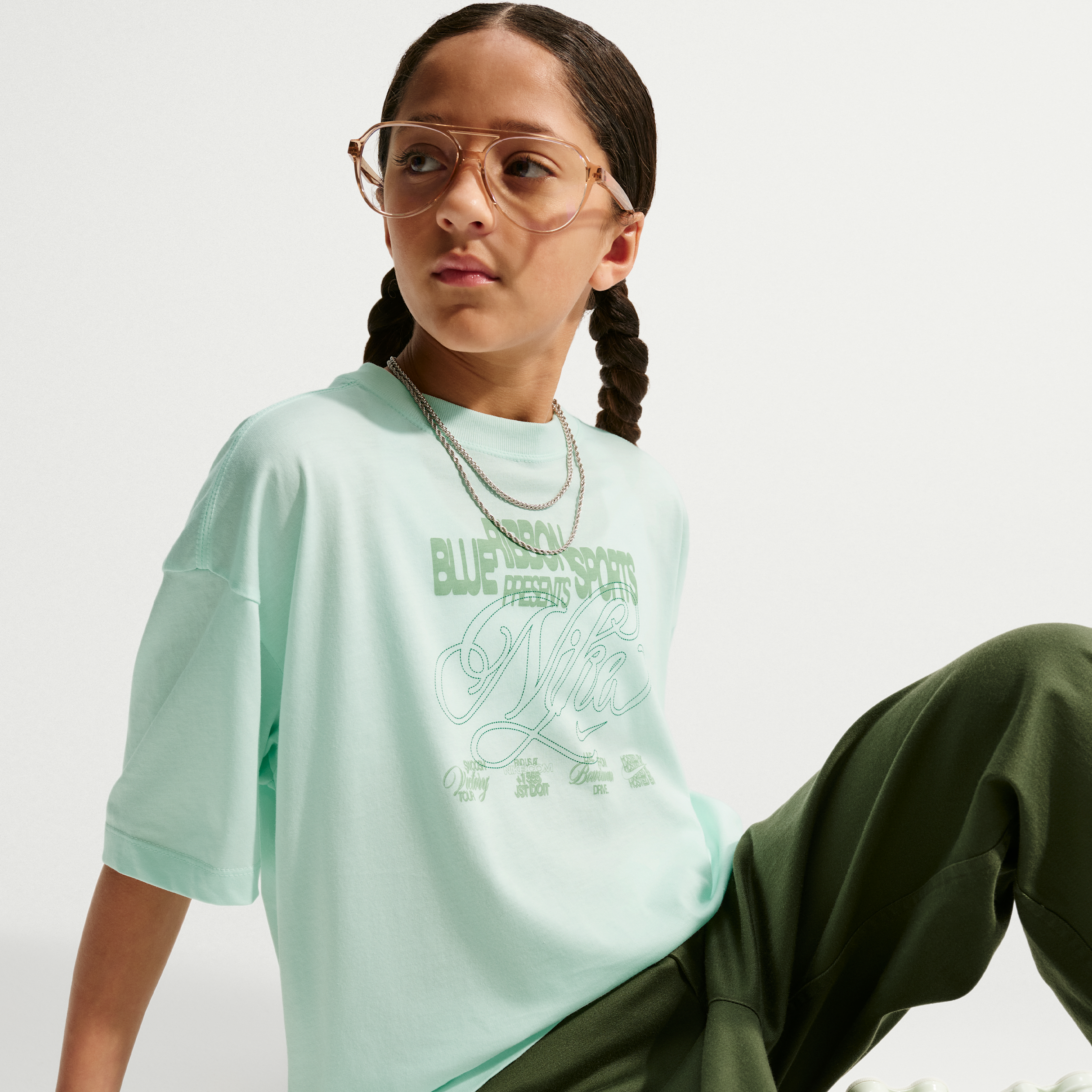 Thumbnail - Nike Oversize-T-Shirt (ältere Kinder) - Grün