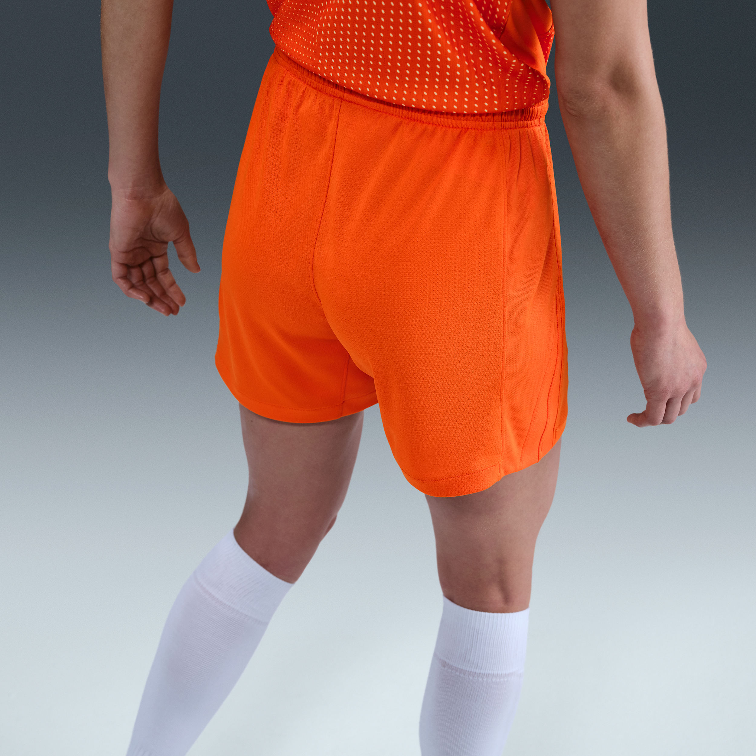 Thumbnail - Niederlande 2025/26 Stadium Home Nike Replika-Fußballshorts mit Dri-FIT-Technologie (Damen) - Orange